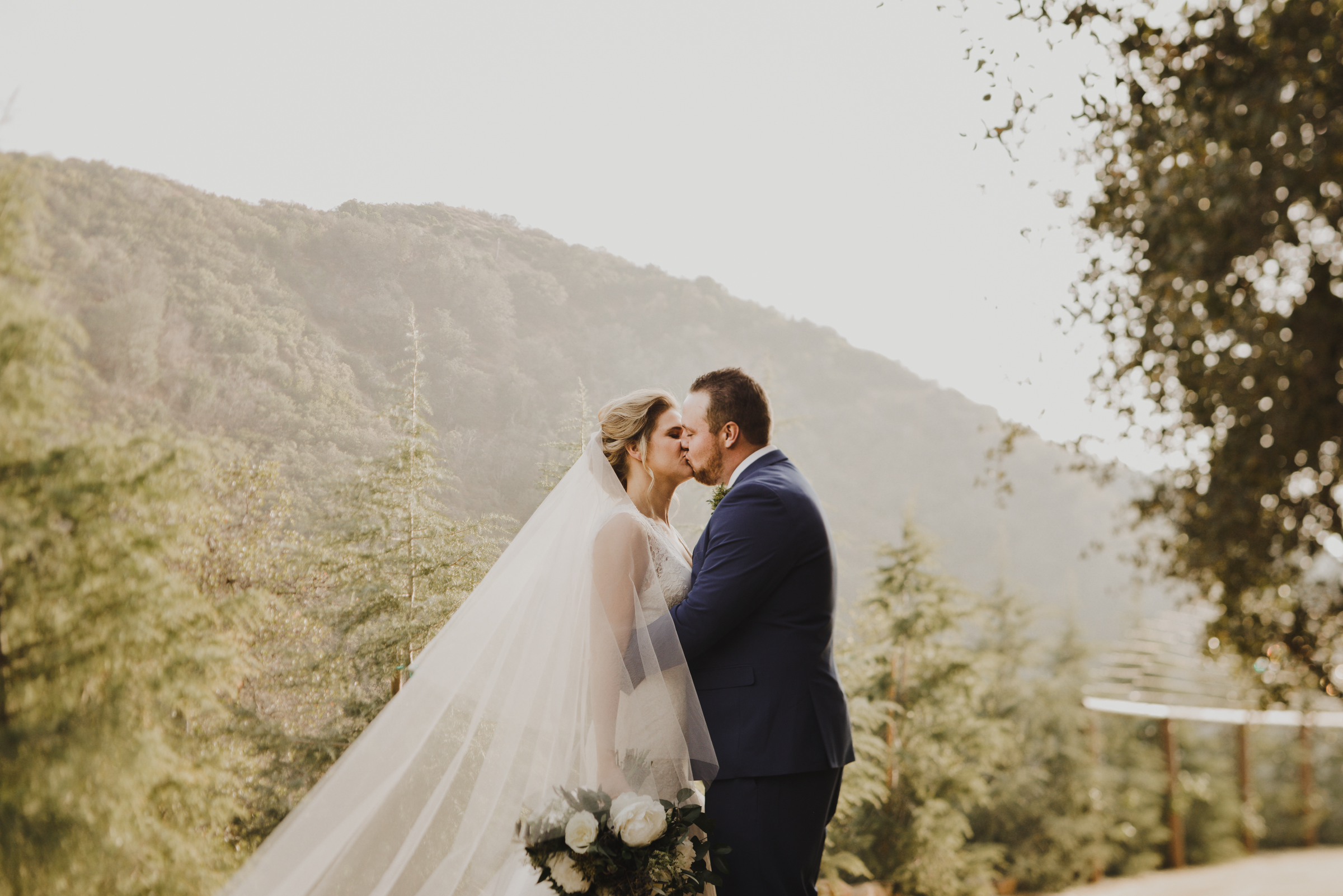 ©Isaiah + Taylor Photography - Serendipity Gardens Wedding, Oak Glen, San Bernarndino Wedding Photographer-23.jpg