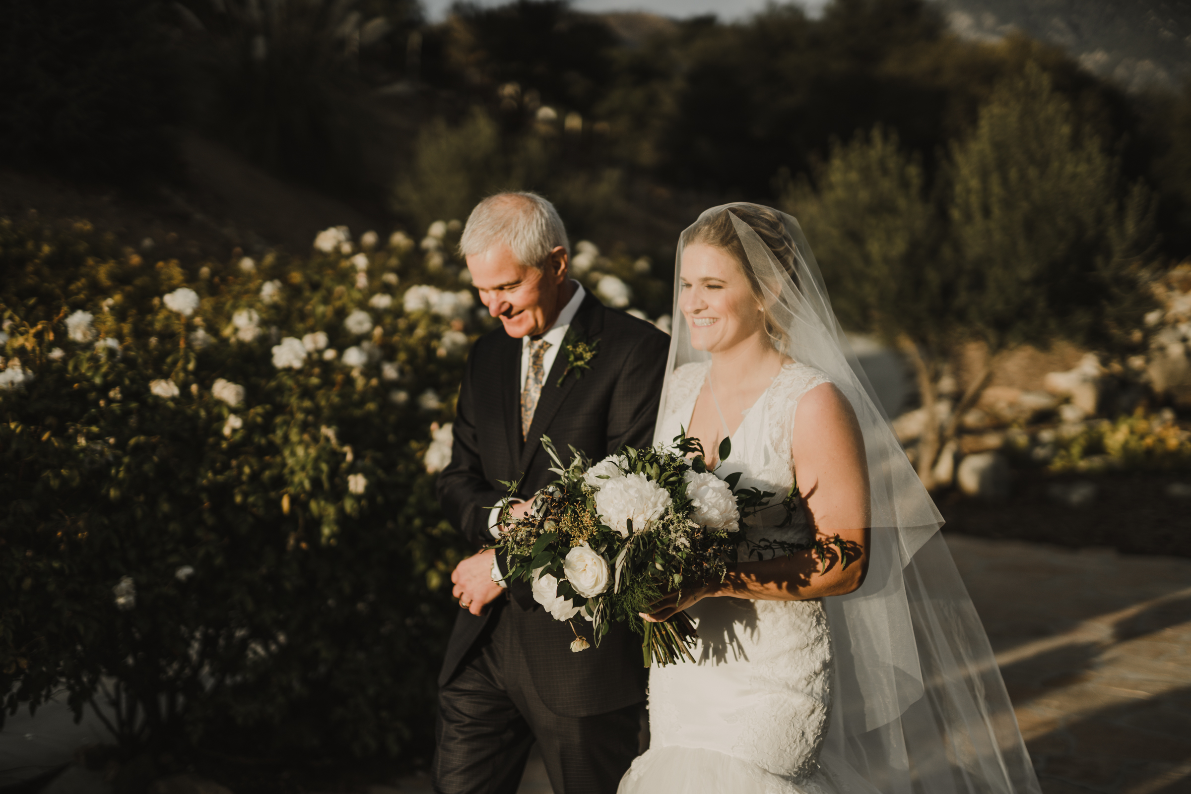 ©Isaiah + Taylor Photography - Serendipity Gardens Wedding, Oak Glen, San Bernarndino Wedding Photographer-32.jpg