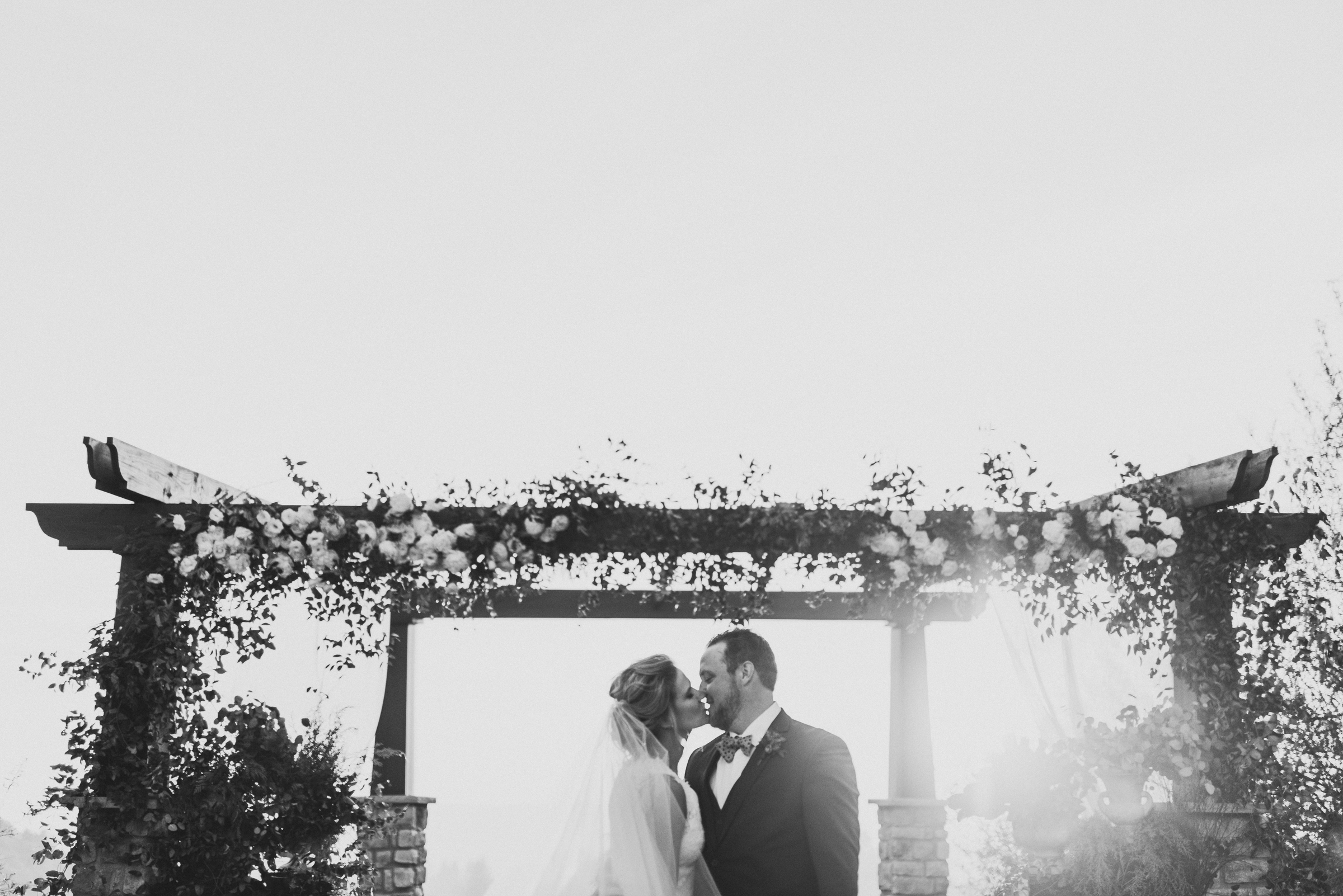 ©Isaiah + Taylor Photography - Serendipity Gardens Wedding, Oak Glen, San Bernarndino Wedding Photographer-40.jpg