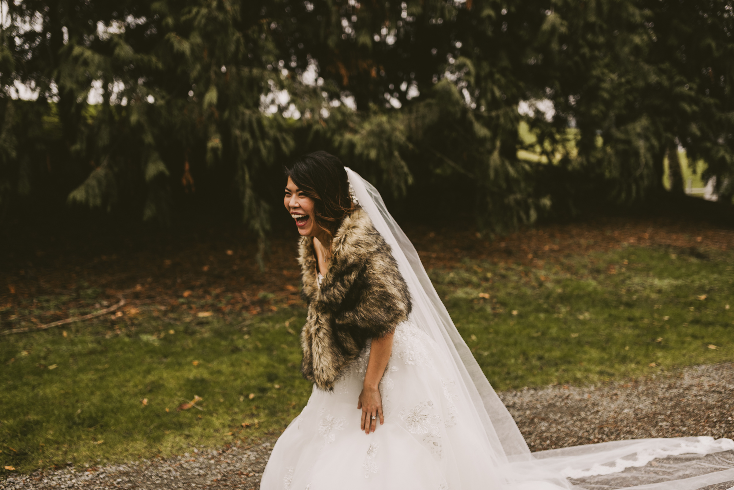 ©Isaiah + Taylor Photography - Arnold + Livvy Wedding - 123116 -35.jpg