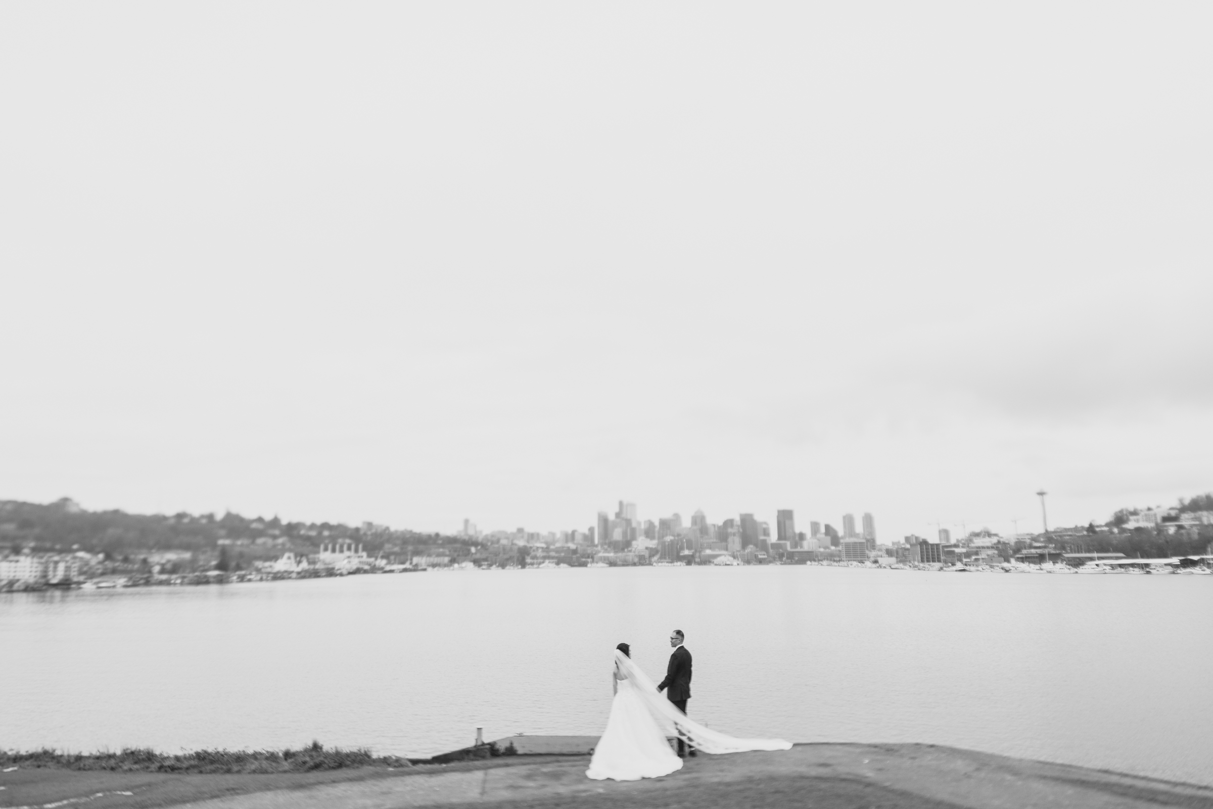 ©Isaiah + Taylor Photography - Arnold + Livvy Wedding - 123116 -167.jpg