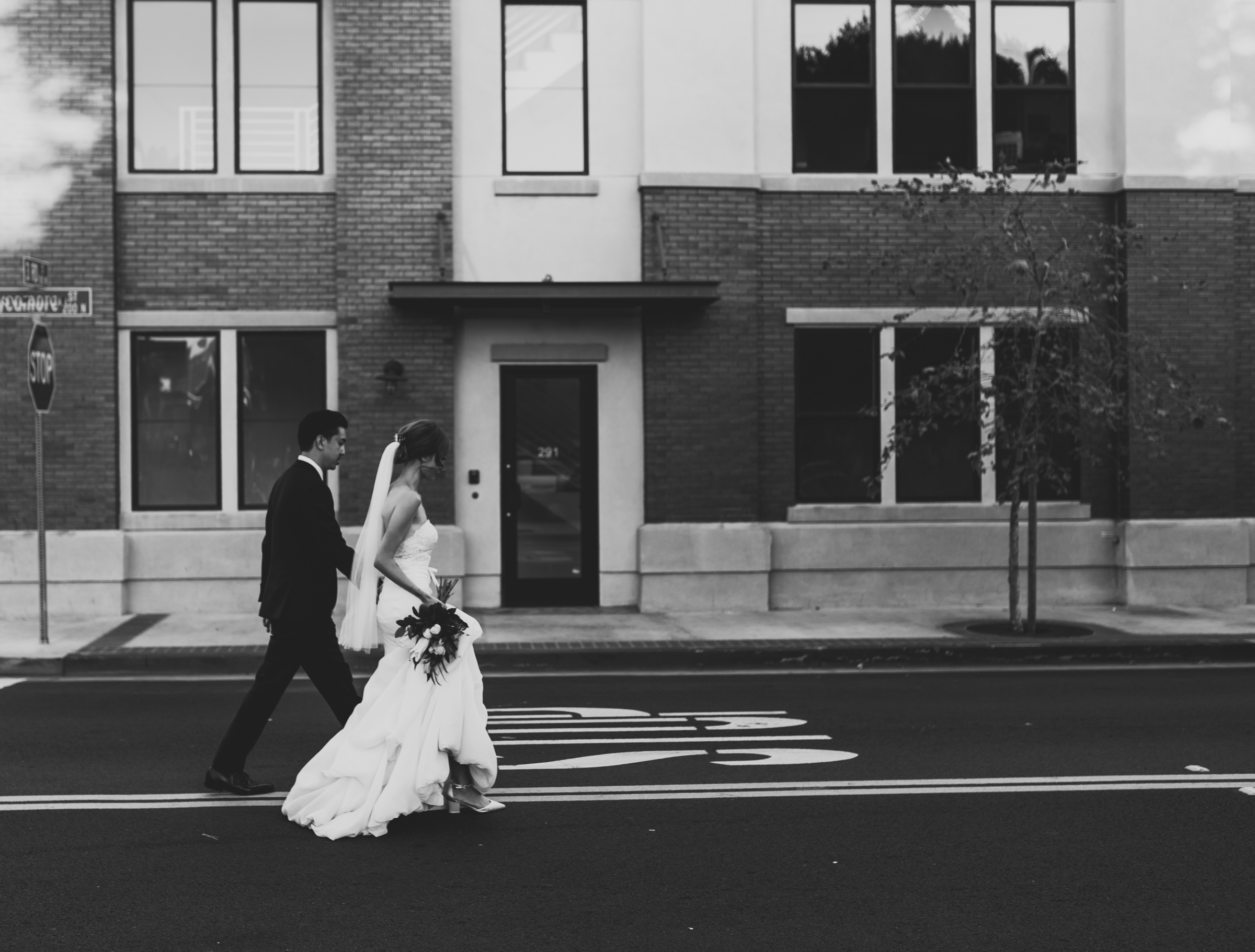 ©Isaiah + Taylor Photography - The Estate On Second Wedding, Santa Ana - Orange County Wedding Photographer-124.jpg