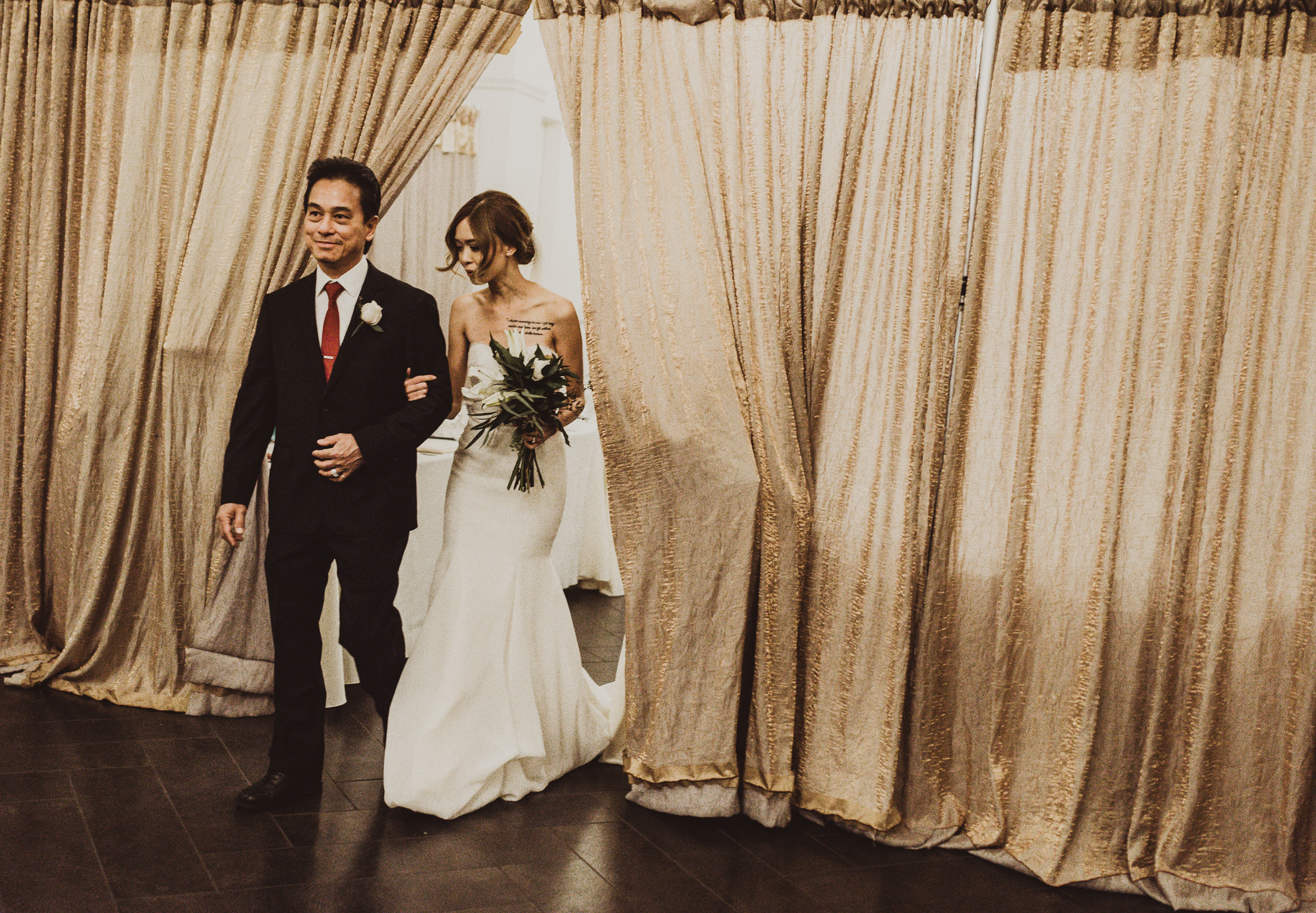 ©Isaiah + Taylor Photography - The Estate On Second Wedding, Santa Ana - Orange County Wedding Photographer-131.jpg