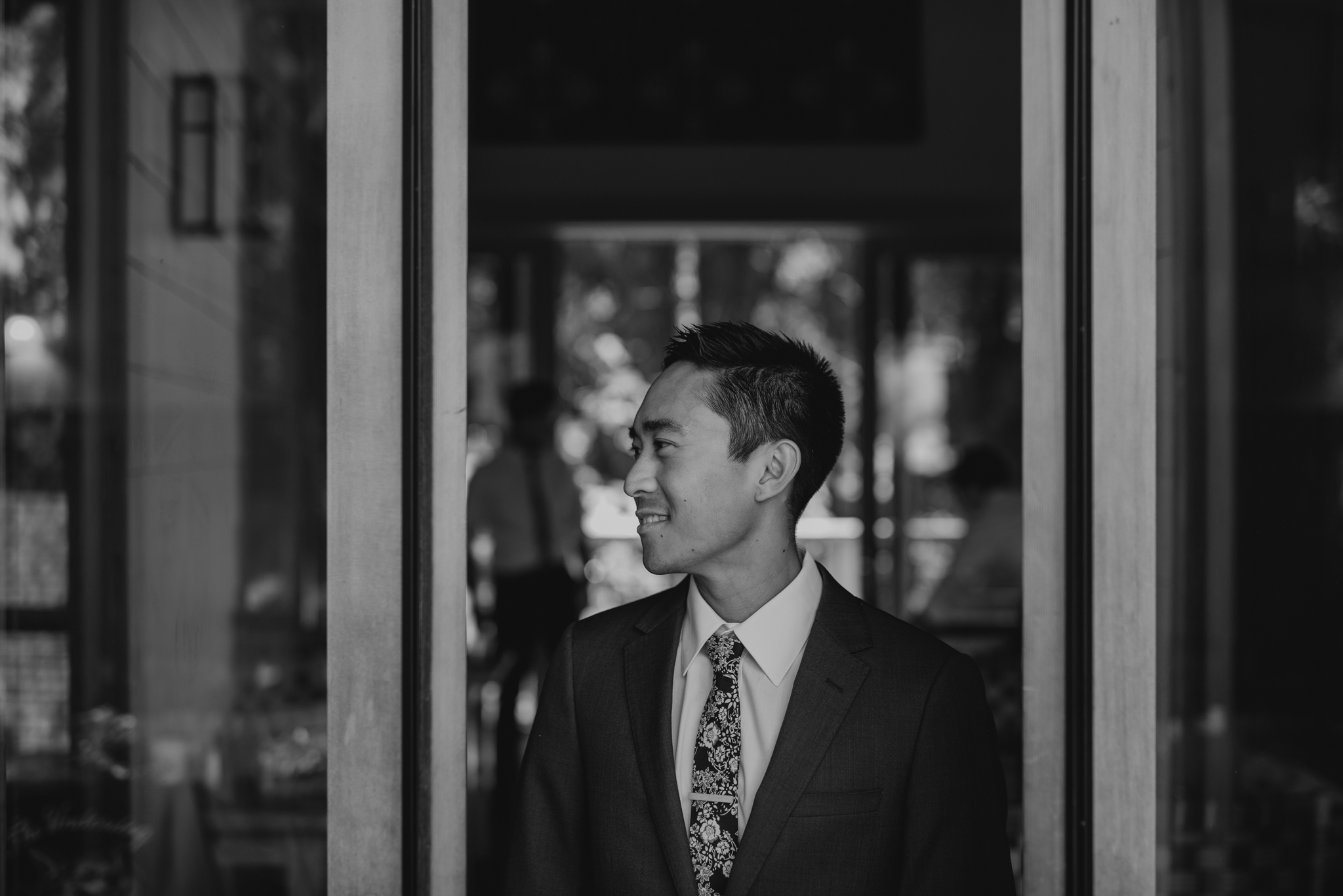 © Isaiah + Taylor Photography - Evergreen Lodge Destination Yoesmite Wedding - Los Angeles Wedding Photographer-040.jpg