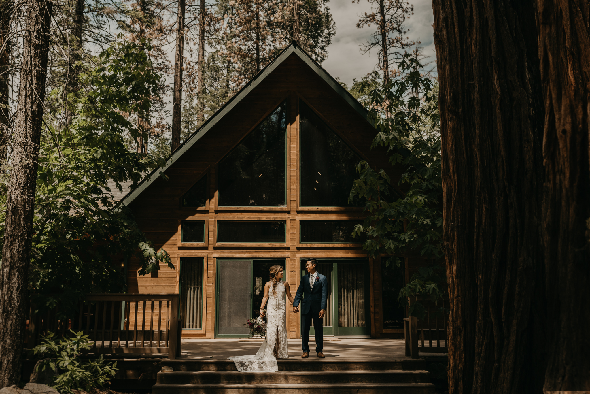© Isaiah + Taylor Photography - Evergreen Lodge Destination Yoesmite Wedding - Los Angeles Wedding Photographer-080.jpg