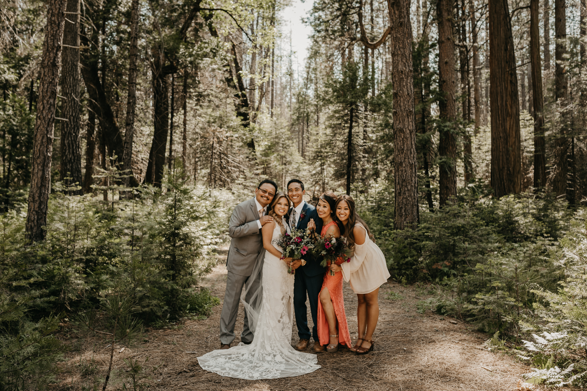 © Isaiah + Taylor Photography - Evergreen Lodge Destination Yoesmite Wedding - Los Angeles Wedding Photographer-125.jpg