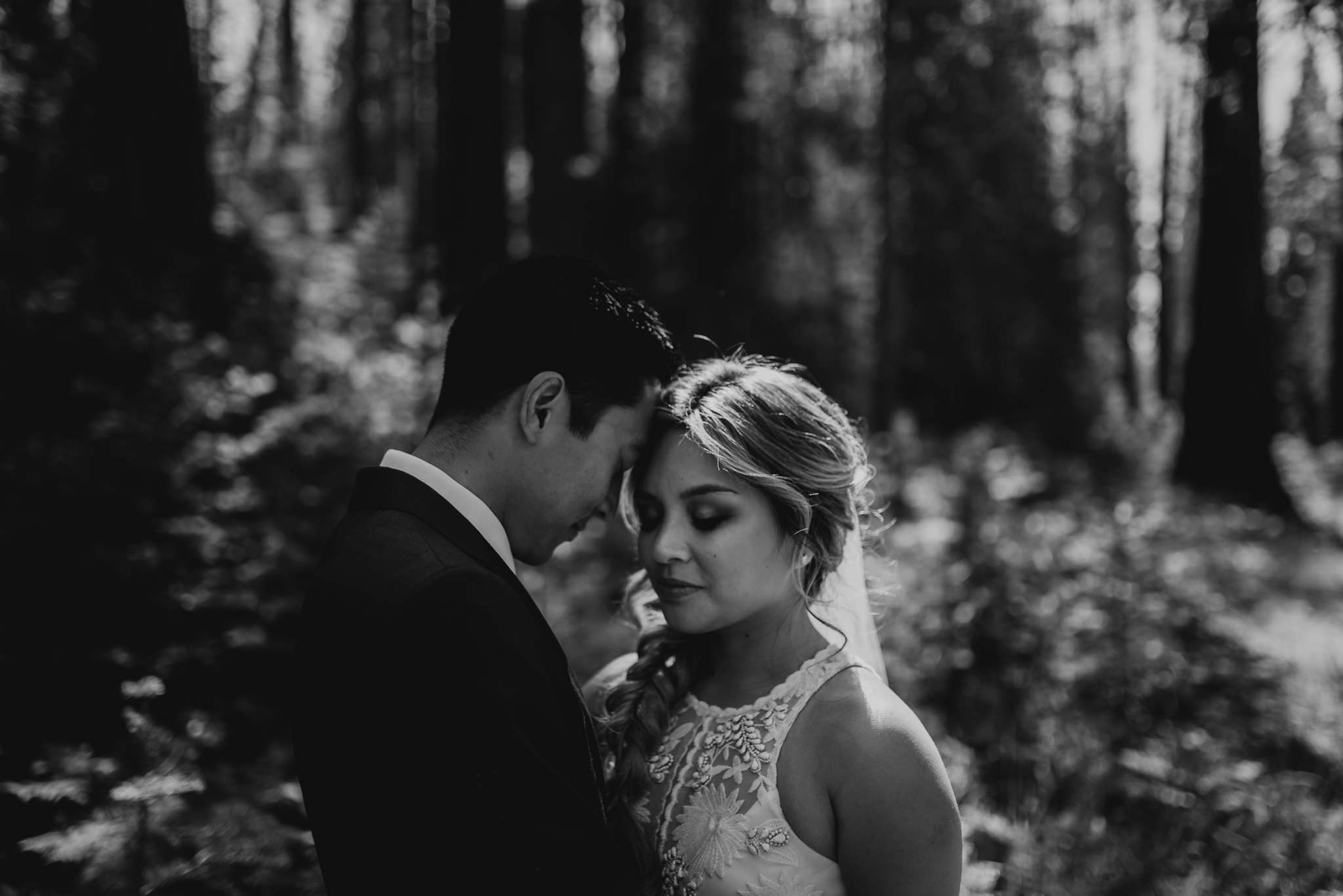© Isaiah + Taylor Photography - Evergreen Lodge Destination Yoesmite Wedding - Los Angeles Wedding Photographer-132.jpg