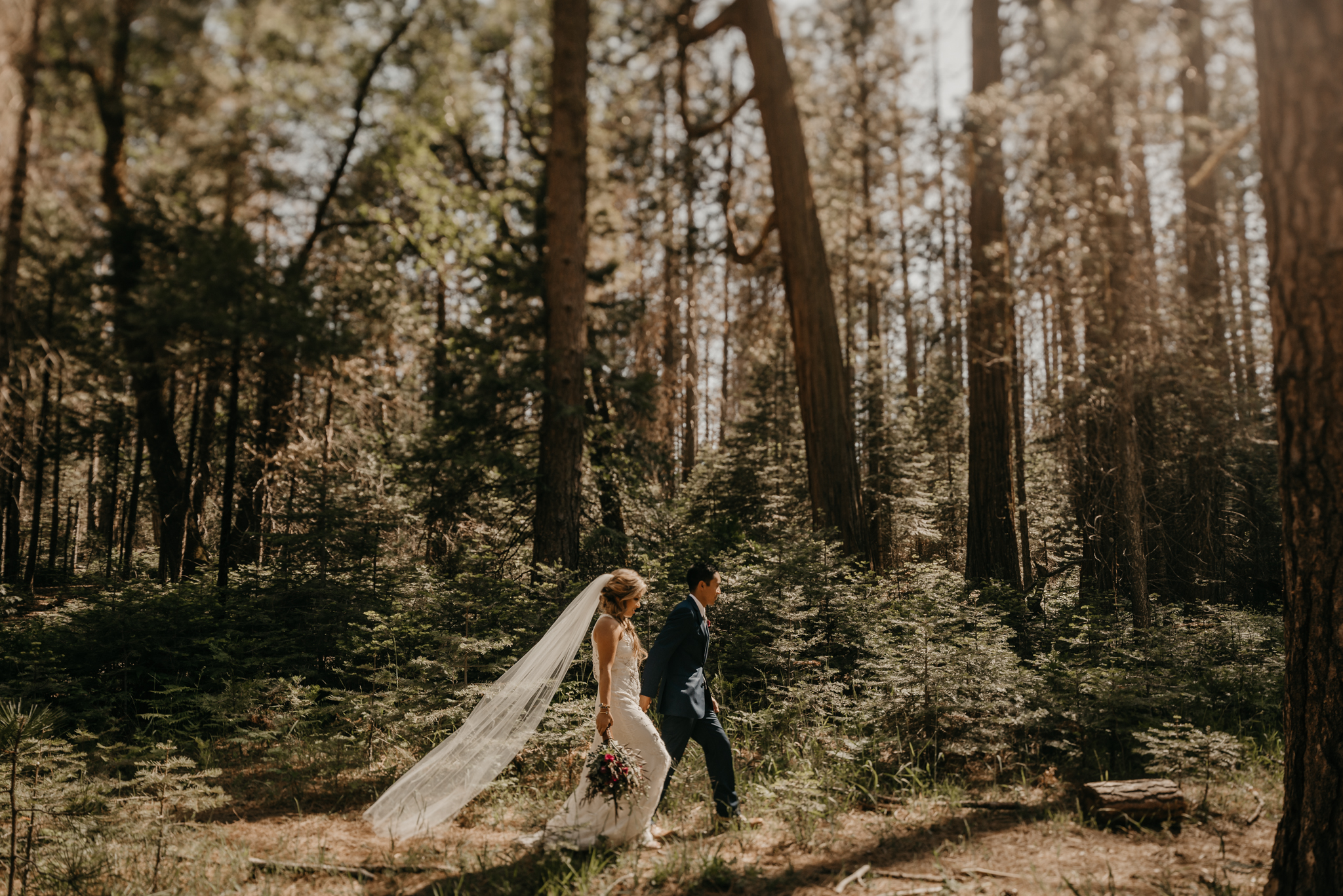 © Isaiah + Taylor Photography - Evergreen Lodge Destination Yoesmite Wedding - Los Angeles Wedding Photographer-135.jpg