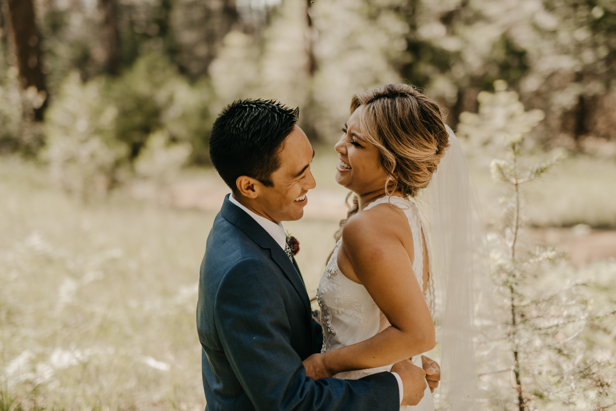 © Isaiah + Taylor Photography - Evergreen Lodge Destination Yoesmite Wedding - Los Angeles Wedding Photographer-139.jpg
