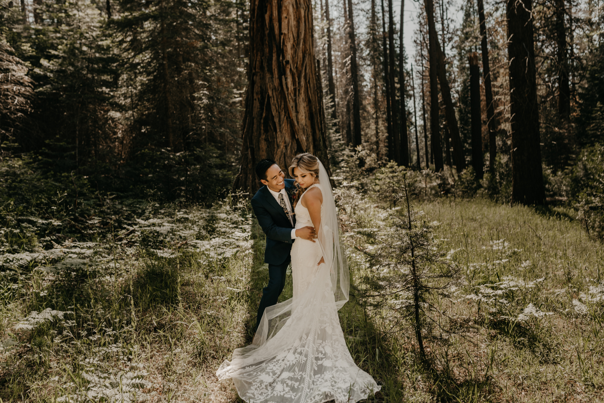 © Isaiah + Taylor Photography - Evergreen Lodge Destination Yoesmite Wedding - Los Angeles Wedding Photographer-144.jpg