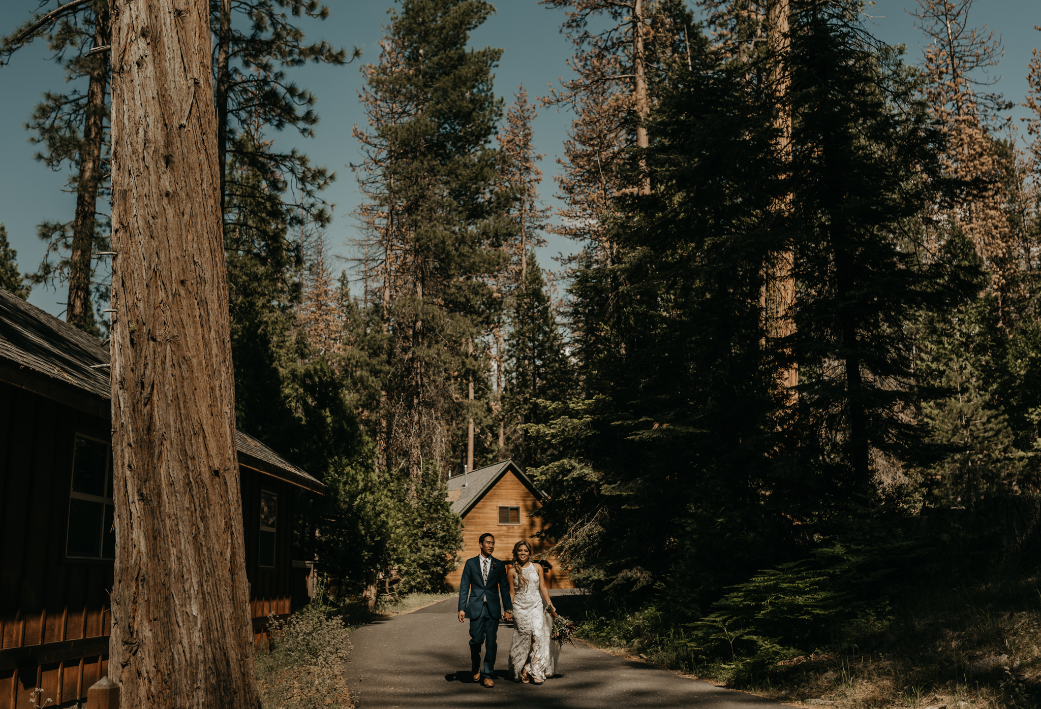© Isaiah + Taylor Photography - Evergreen Lodge Destination Yoesmite Wedding - Los Angeles Wedding Photographer-152.jpg