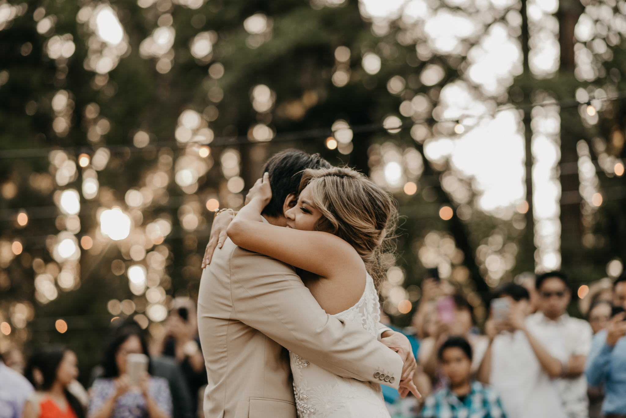 © Isaiah + Taylor Photography - Evergreen Lodge Destination Yoesmite Wedding - Los Angeles Wedding Photographer-194.jpg