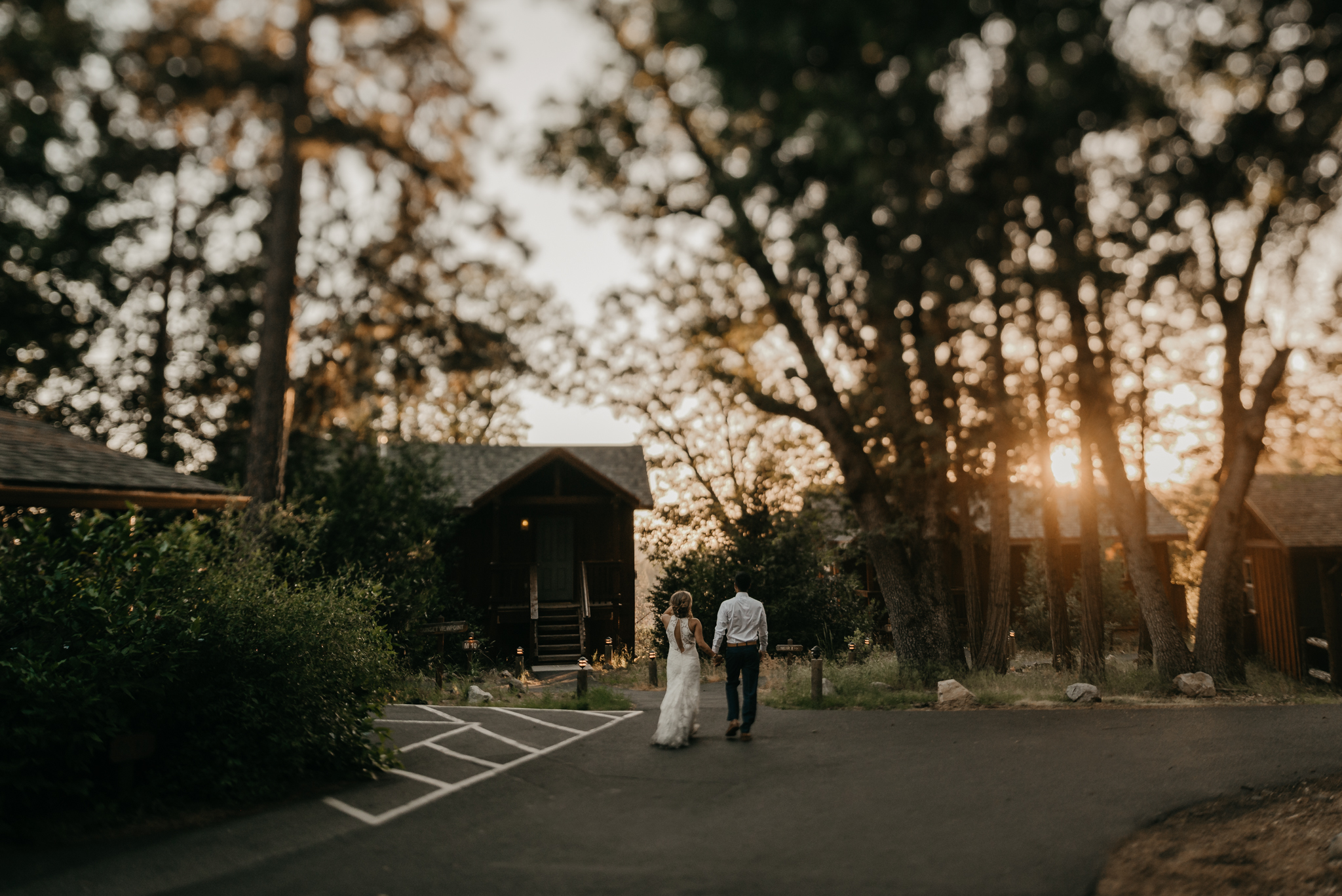 © Isaiah + Taylor Photography - Evergreen Lodge Destination Yoesmite Wedding - Los Angeles Wedding Photographer-212.jpg