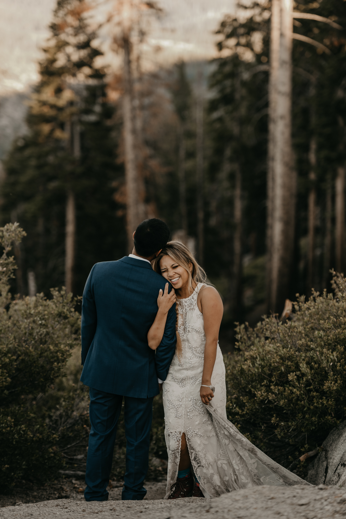 © Isaiah + Taylor Photography - Yosemite Nationanl Park Elopement Photographer - Evergreen Lodge Wedding-024.jpg