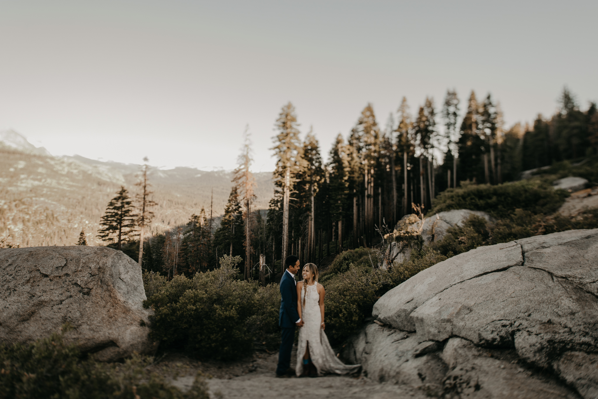 © Isaiah + Taylor Photography - Yosemite Nationanl Park Elopement Photographer - Evergreen Lodge Wedding-025.jpg