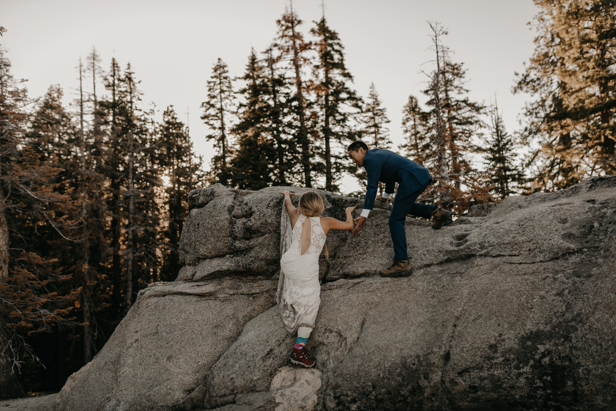 © Isaiah + Taylor Photography - Yosemite Nationanl Park Elopement Photographer - Evergreen Lodge Wedding-031.jpg