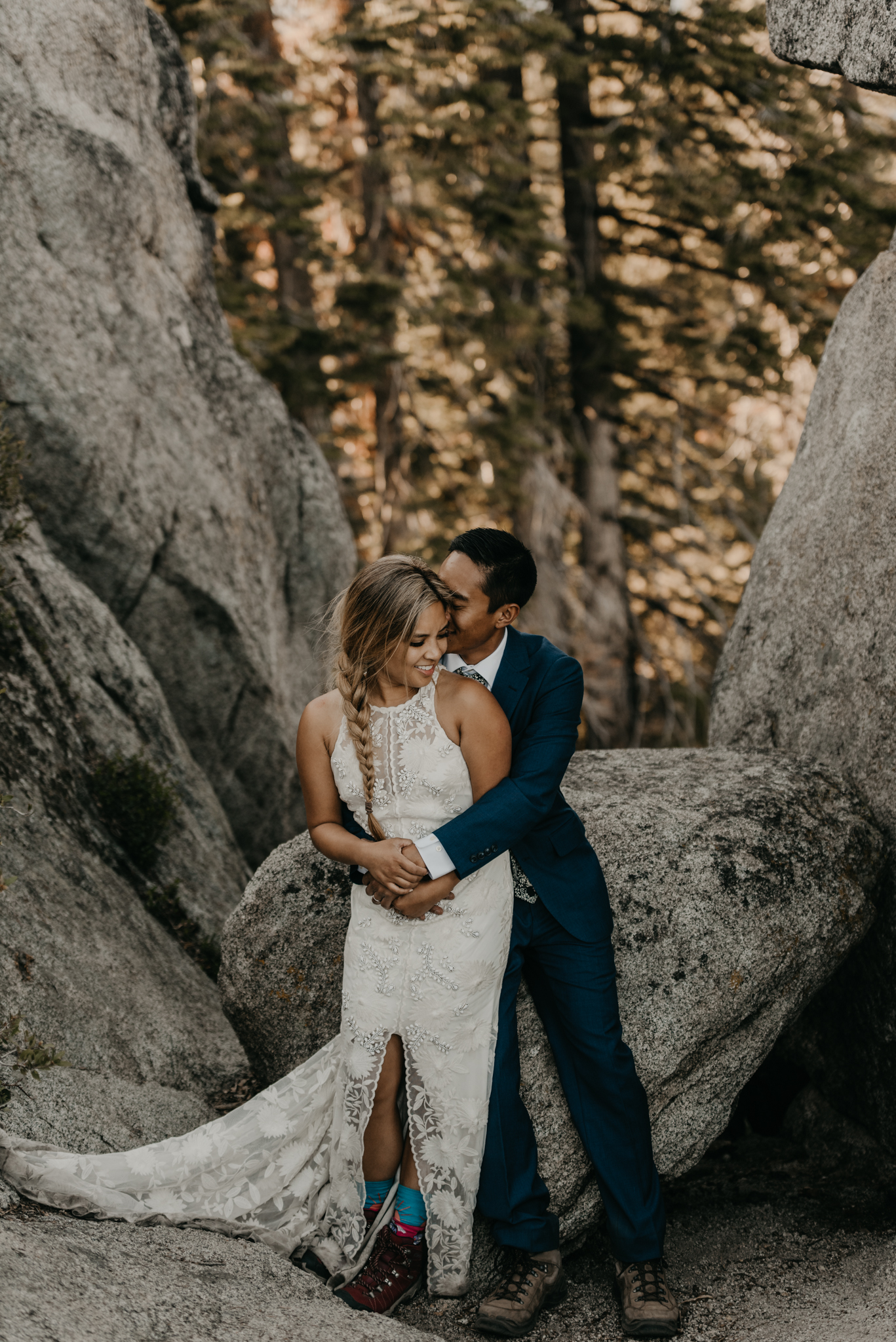 © Isaiah + Taylor Photography - Yosemite Nationanl Park Elopement Photographer - Evergreen Lodge Wedding-034.jpg