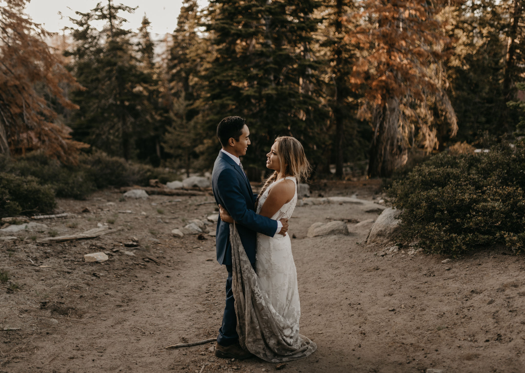 © Isaiah + Taylor Photography - Yosemite Nationanl Park Elopement Photographer - Evergreen Lodge Wedding-046.jpg