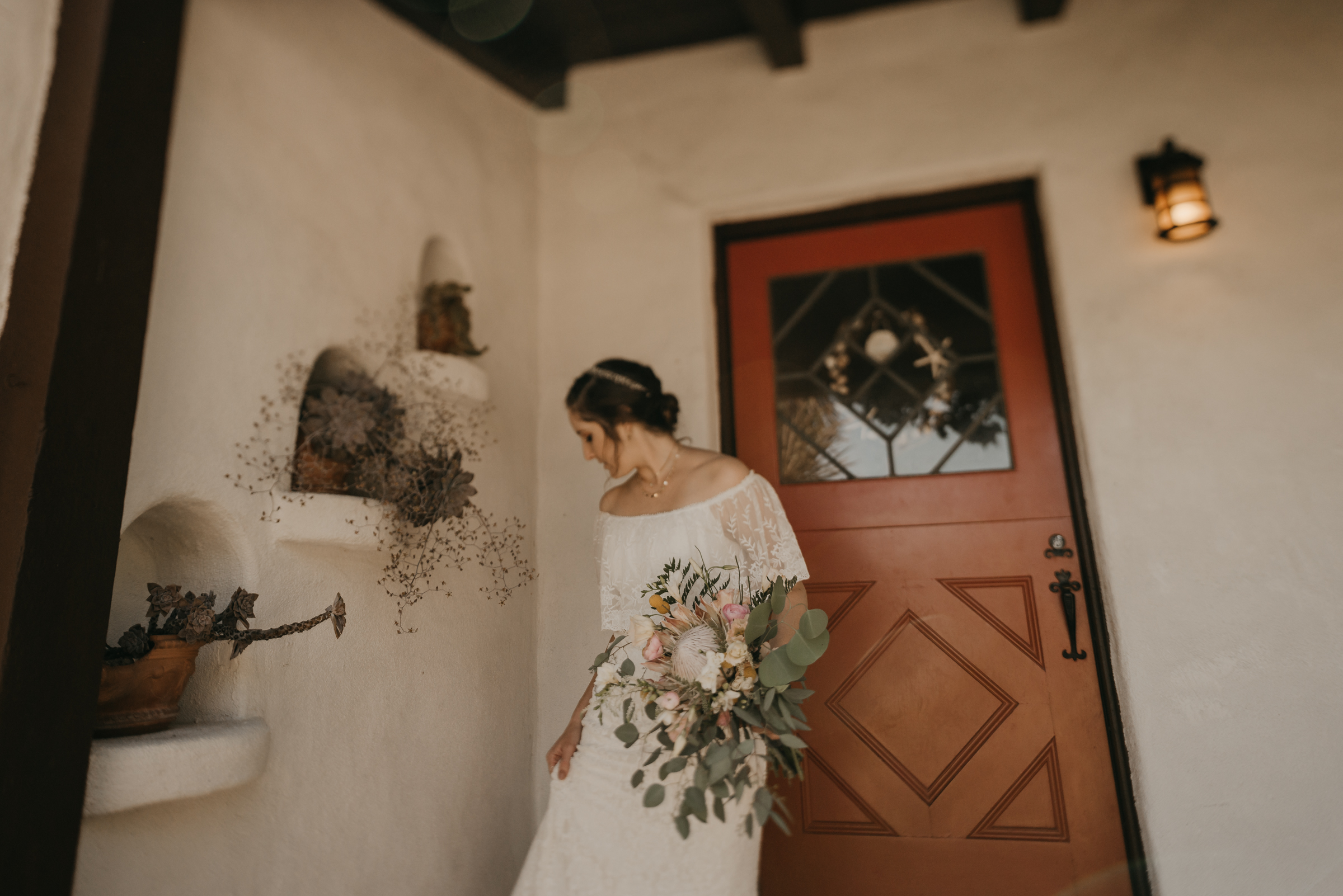 © Isaiah + Taylor Photography - San Clemente Historic Cottage Laid-Back Wedding-012.jpg