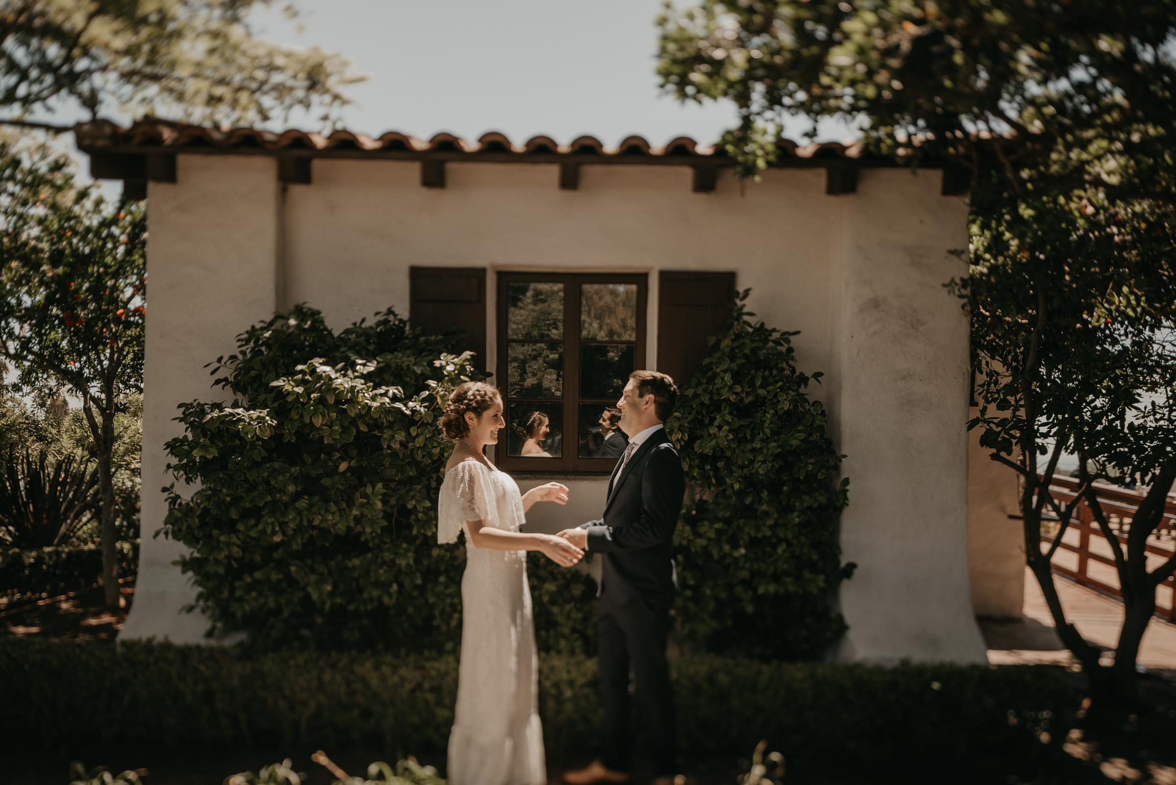 © Isaiah + Taylor Photography - San Clemente Historic Cottage Laid-Back Wedding-020.jpg