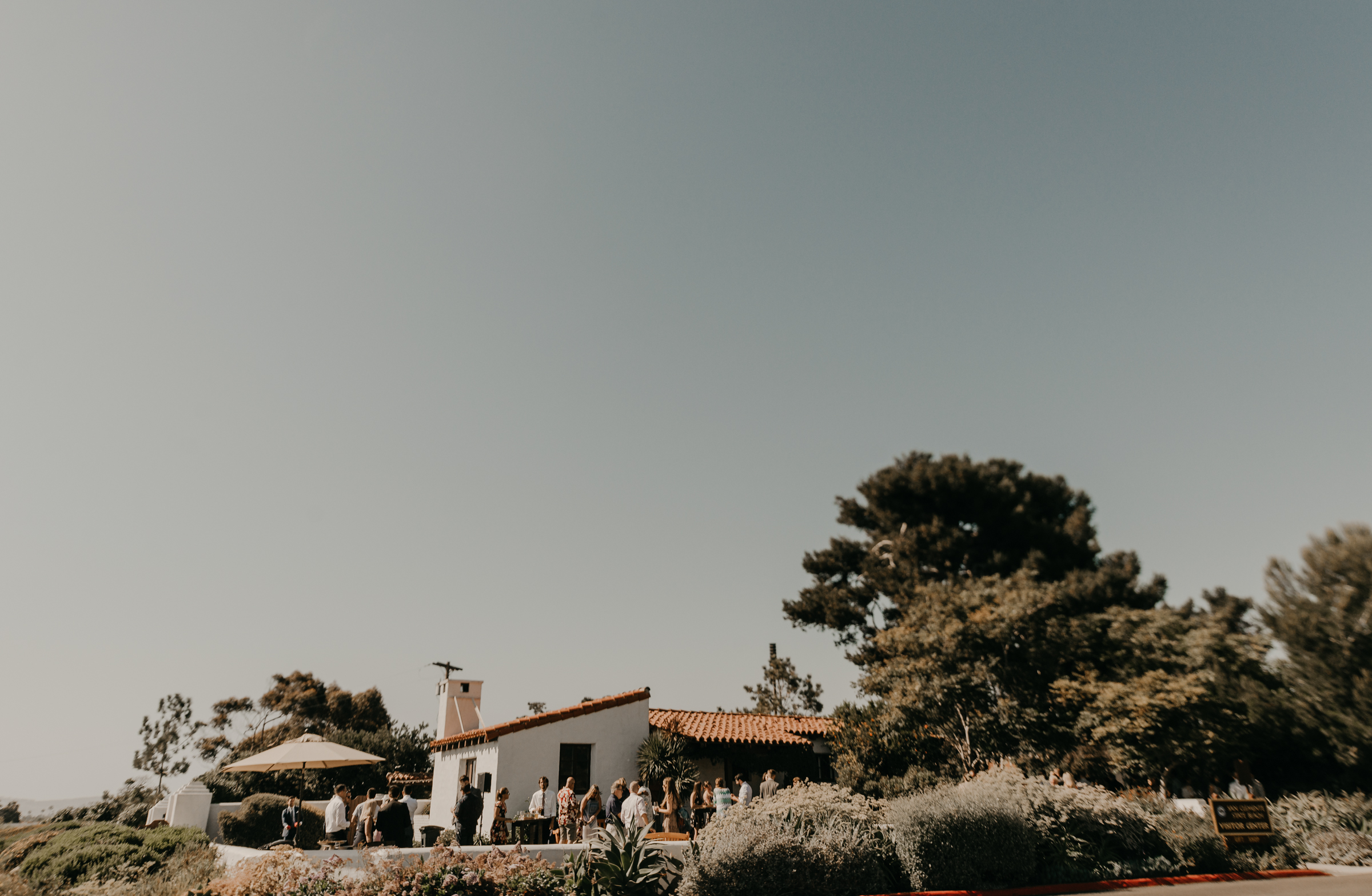 © Isaiah + Taylor Photography - San Clemente Historic Cottage Laid-Back Wedding-125.jpg