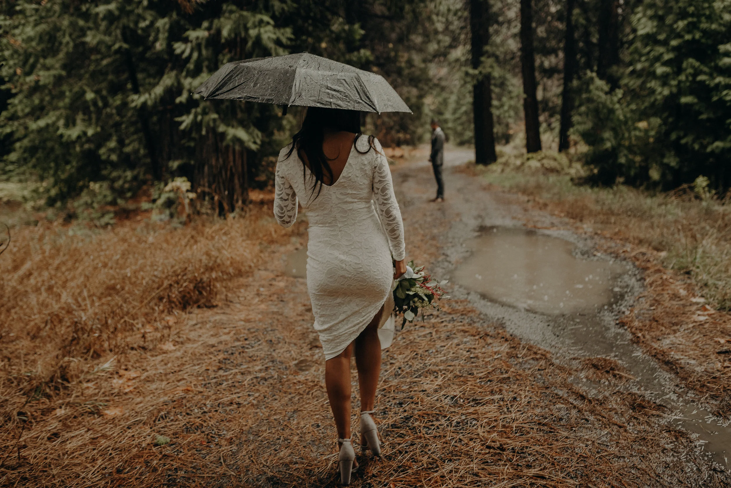 Isaiah + Taylor Photography - Yosemite Elopement - Los Angeles Wedding Photographer-10.jpg