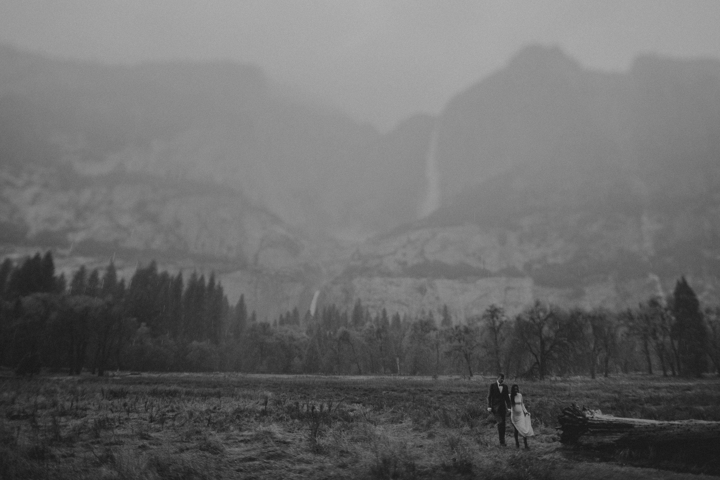 Isaiah + Taylor Photography - Yosemite Elopement - Los Angeles Wedding Photographer-53.jpg