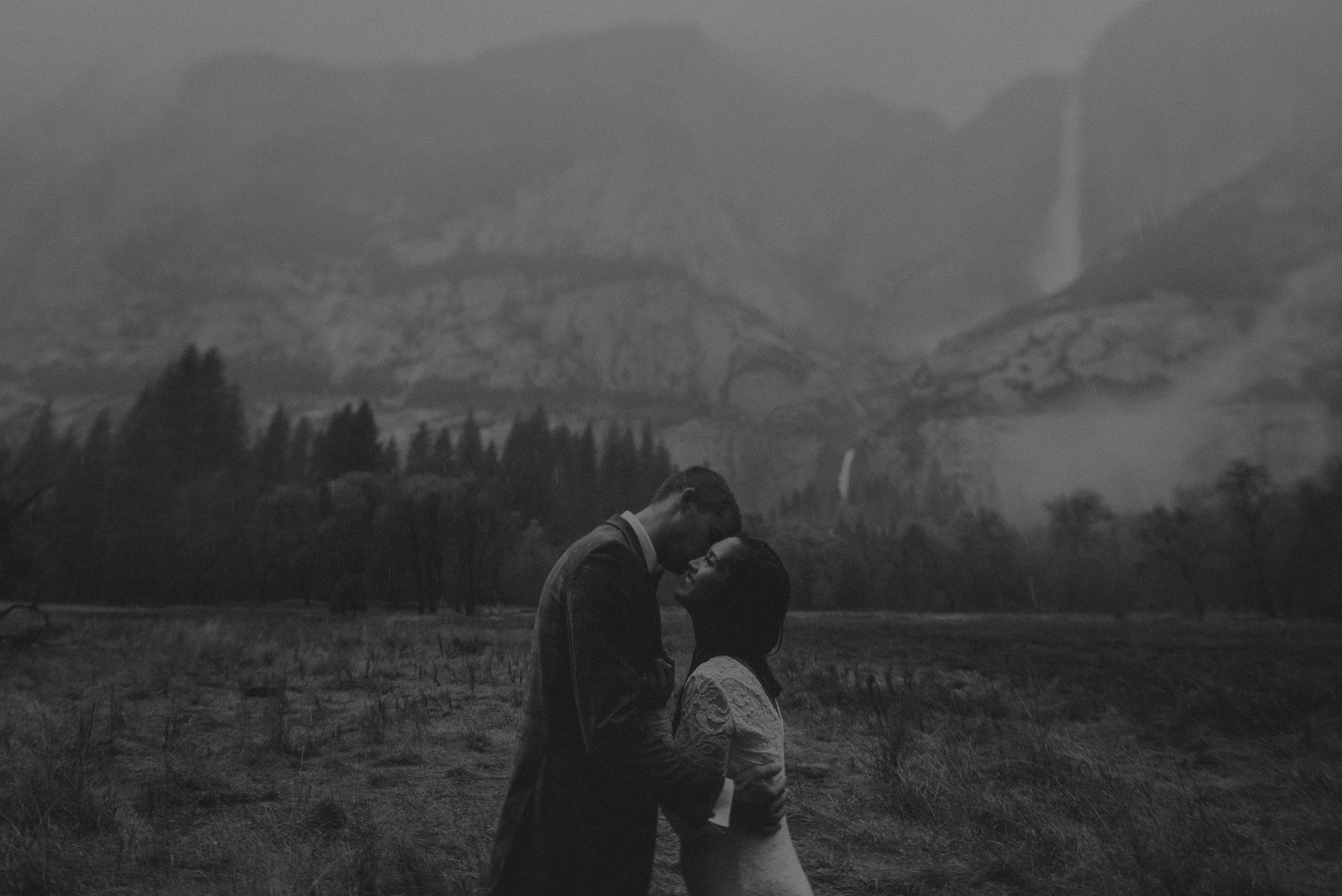 Isaiah + Taylor Photography - Yosemite Elopement - Los Angeles Wedding Photographer-64.jpg