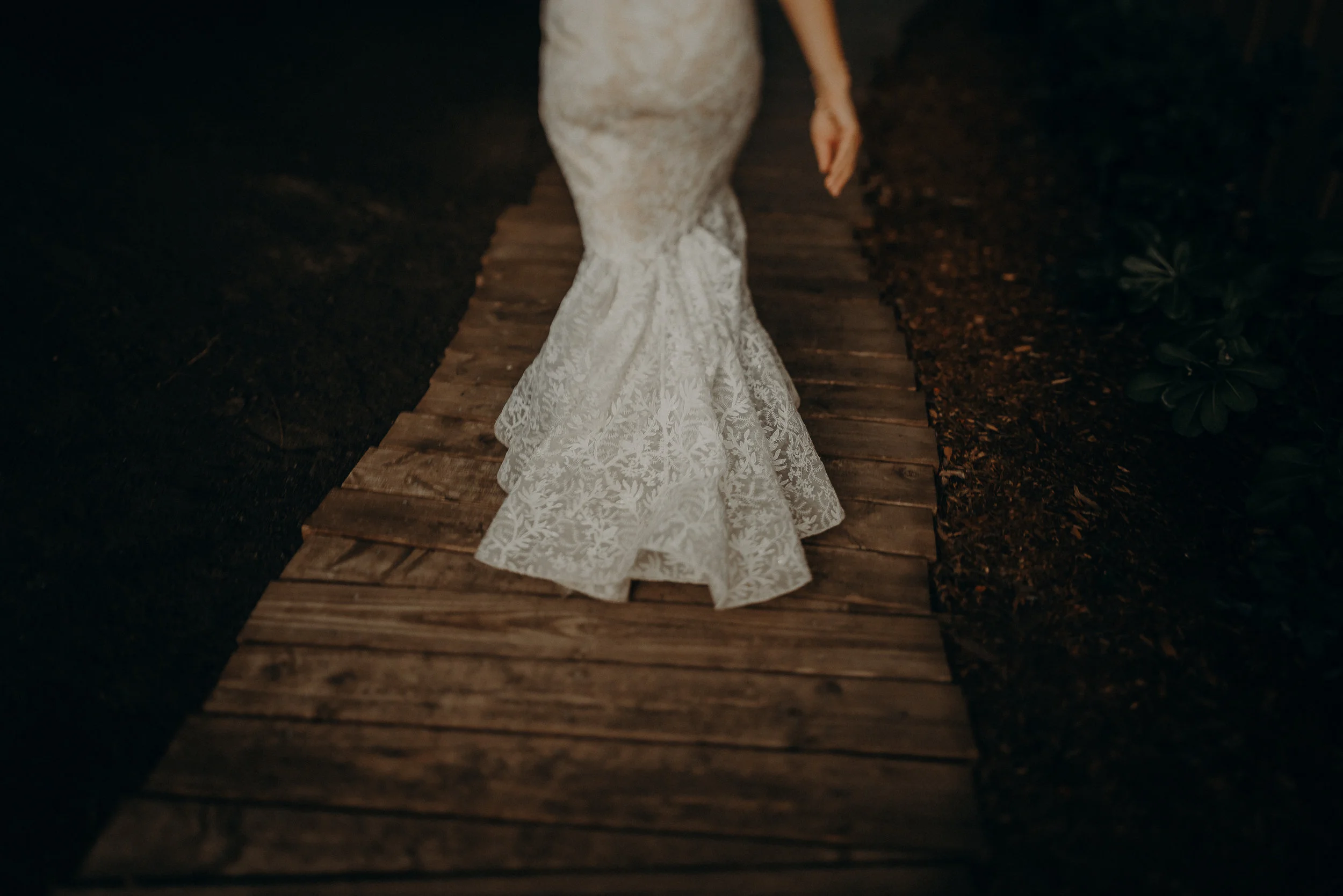 Isaiah + Taylor Photography - Los Angeles Wedding Photographer - Open Air Resort Wedding-110.jpg