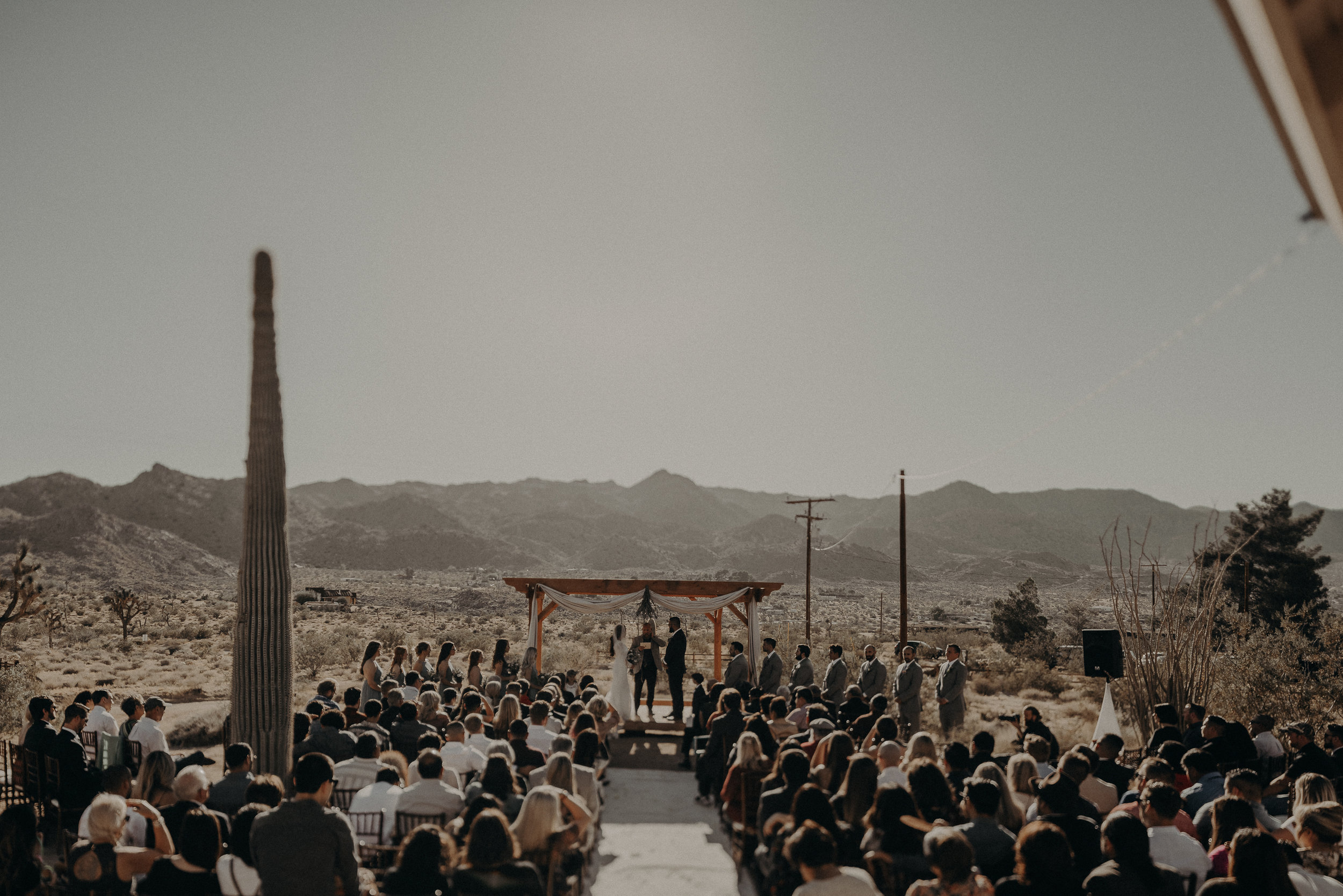 ©Isaiah + Taylor Photography - Joshua Tree Wedding Elopement-056.jpg