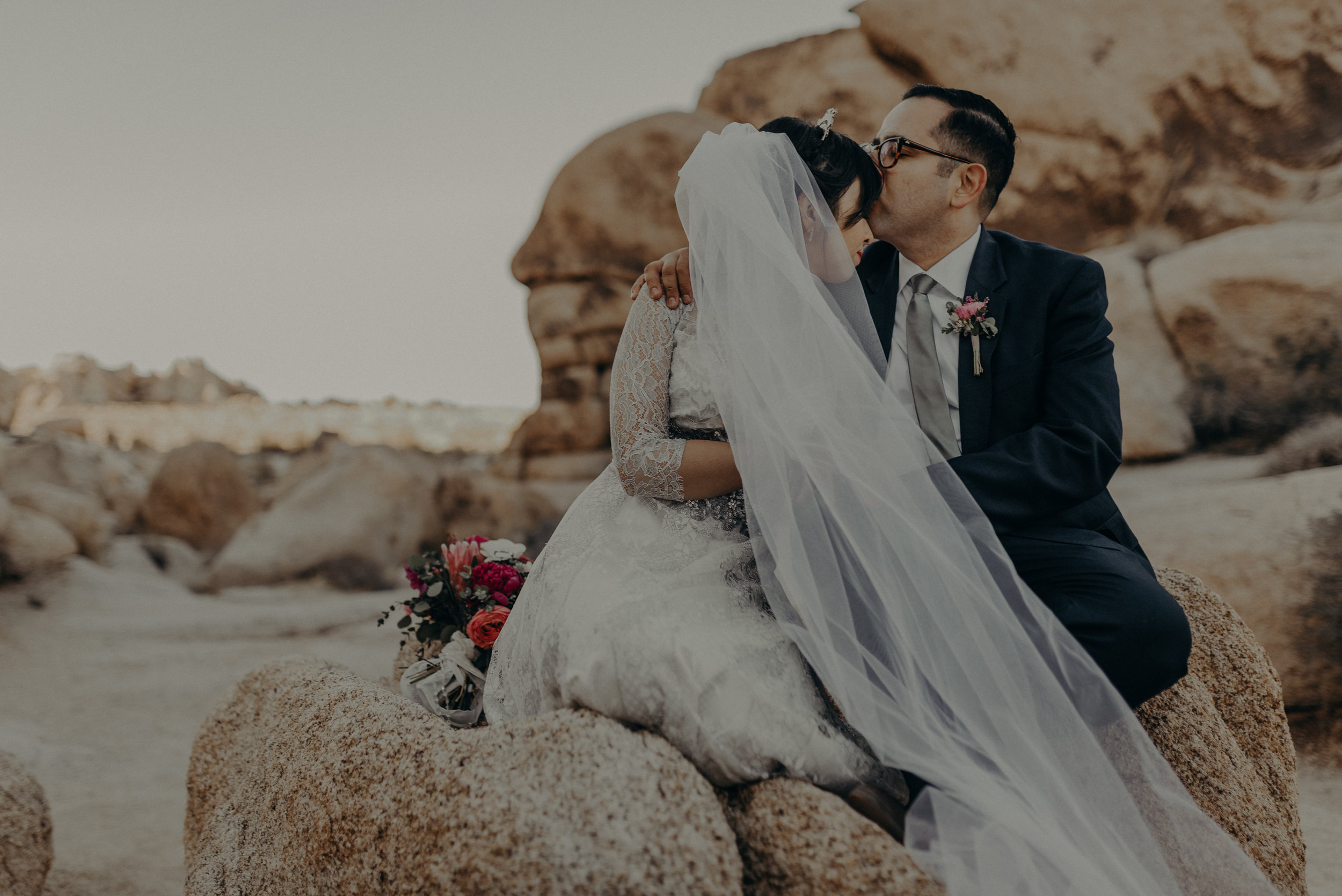 © Isaiah + Taylor Photography - Long Beach Wedding Photographer - Joshua Tree Elopement-112.jpg