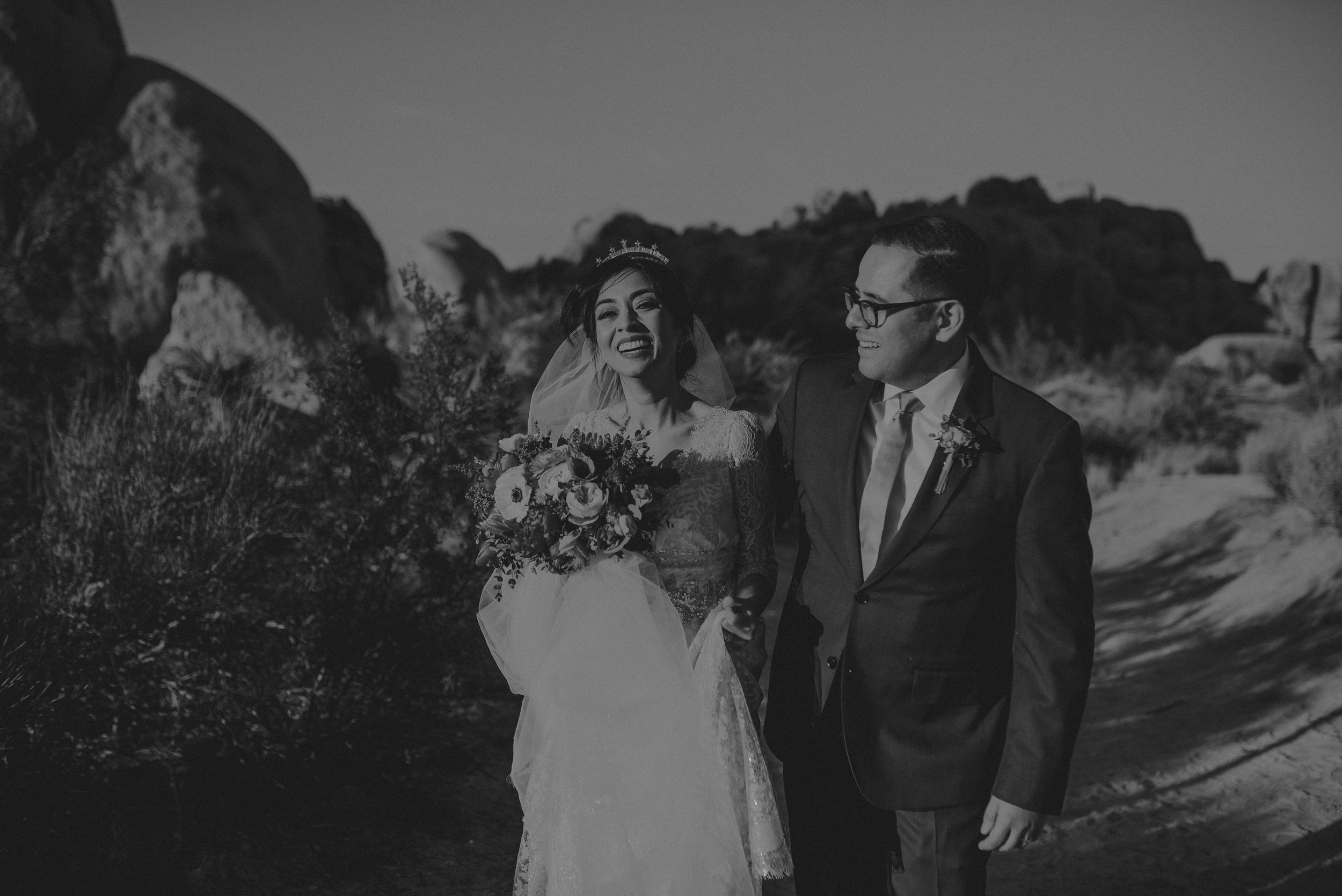 © Isaiah + Taylor Photography - Long Beach Wedding Photographer - Joshua Tree Elopement-129.jpg