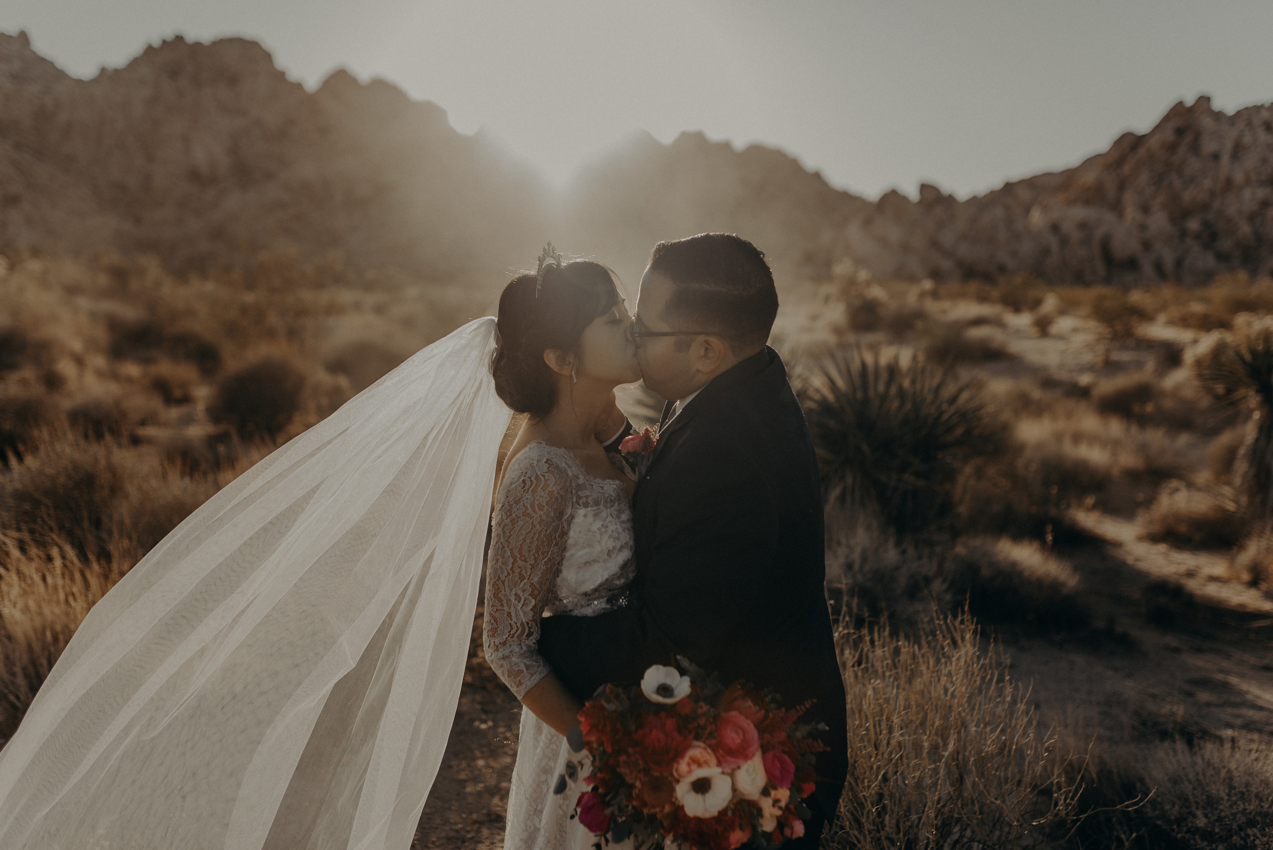 © Isaiah + Taylor Photography - Long Beach Wedding Photographer - Joshua Tree Elopement-138.jpg