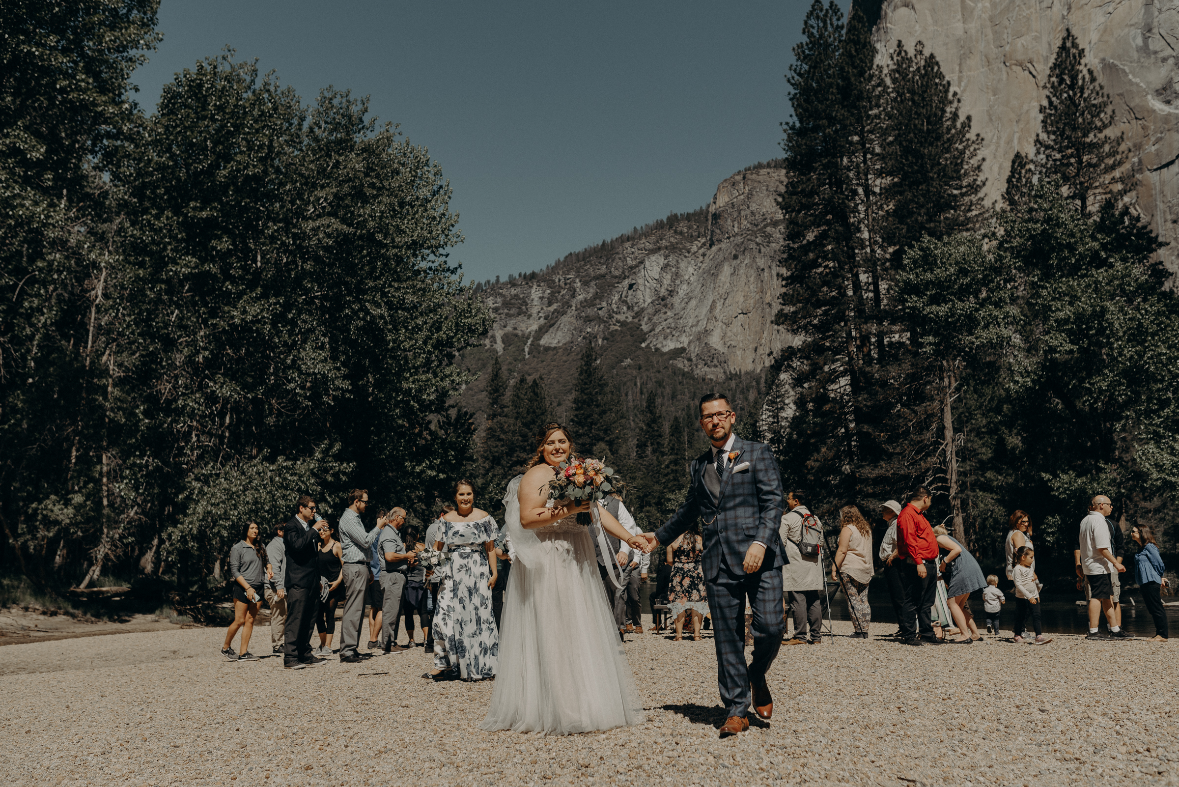 Los Angeles Wedding Photographers - Yosemite Destination Wedding Elopement - IsaiahAndTaylor.com -064.jpg