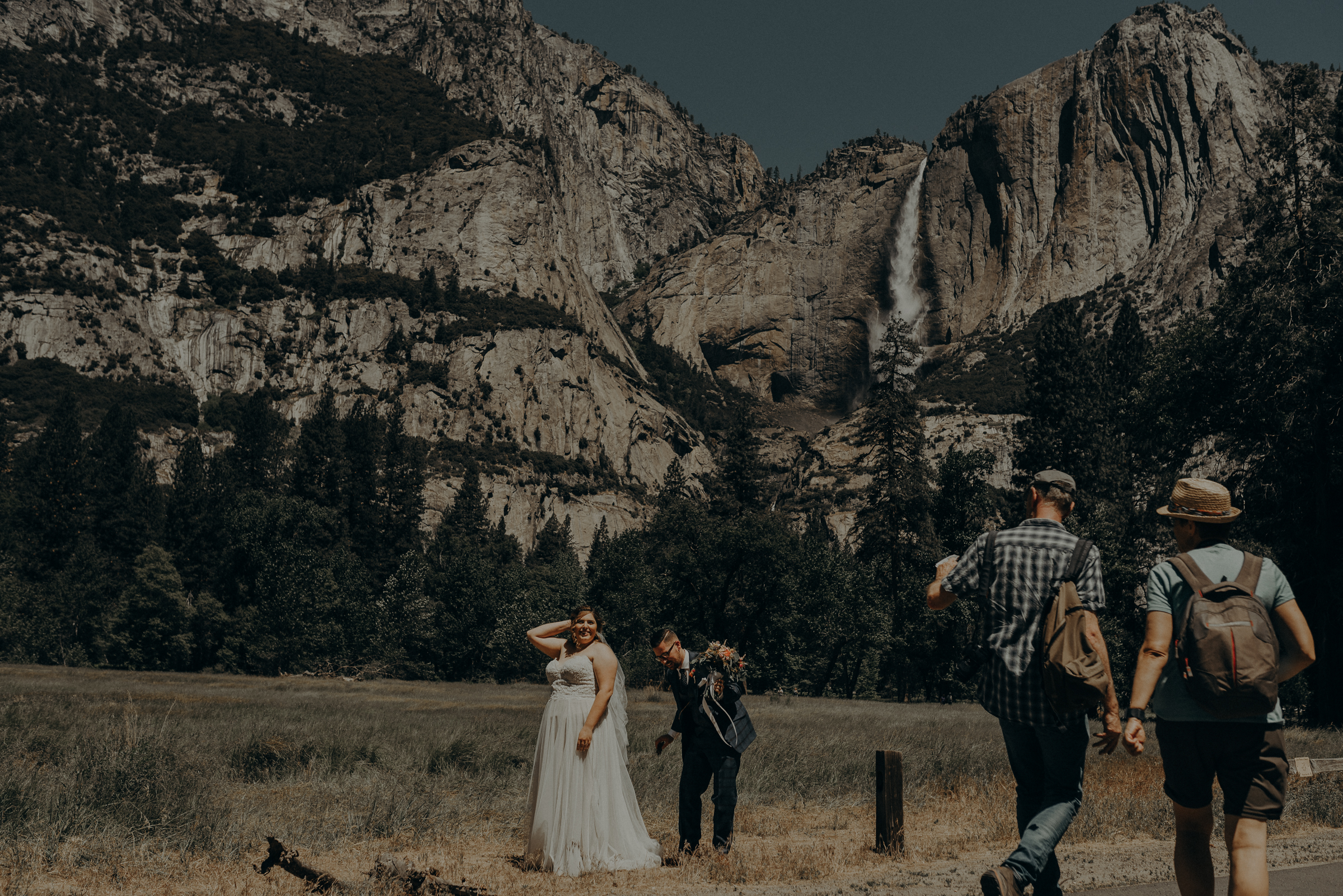 Los Angeles Wedding Photographers - Yosemite Destination Wedding Elopement - IsaiahAndTaylor.com -086.jpg