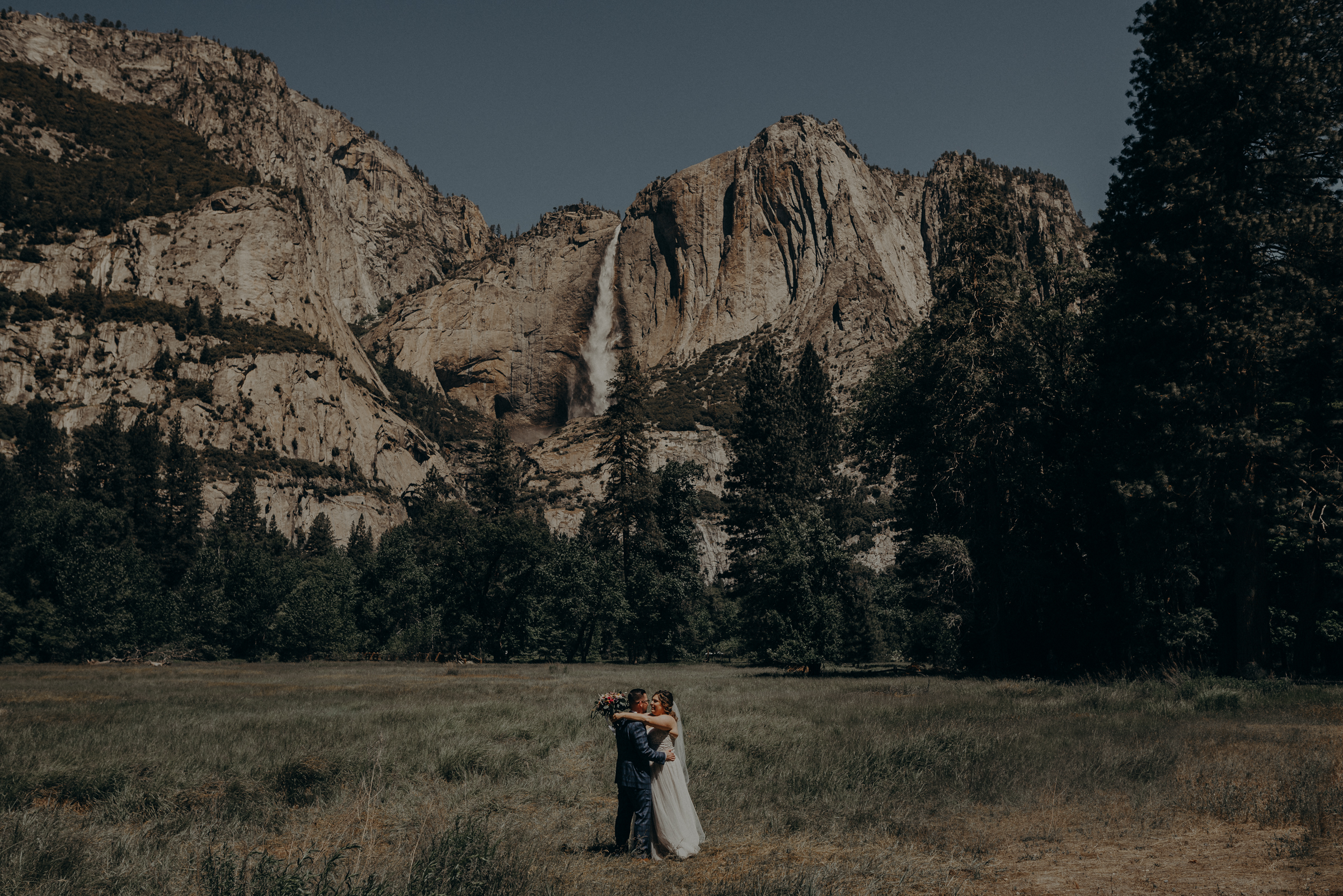 Los Angeles Wedding Photographers - Yosemite Destination Wedding Elopement - IsaiahAndTaylor.com -087.jpg