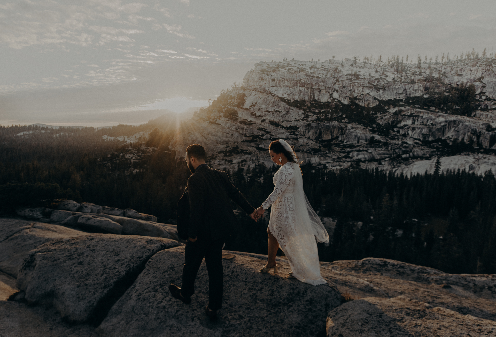Yosemite Elopement Photographer - Evergreen Lodge Wedding Photographer - IsaiahAndTaylor.com-049.jpg