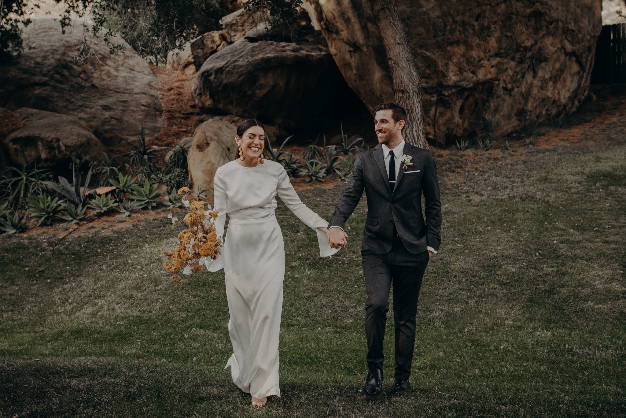 Hummingbird Nest Ranch Wedding - Wedding Photographer in Los Angeles - IsaiahAndTaylor.com-061.jpg