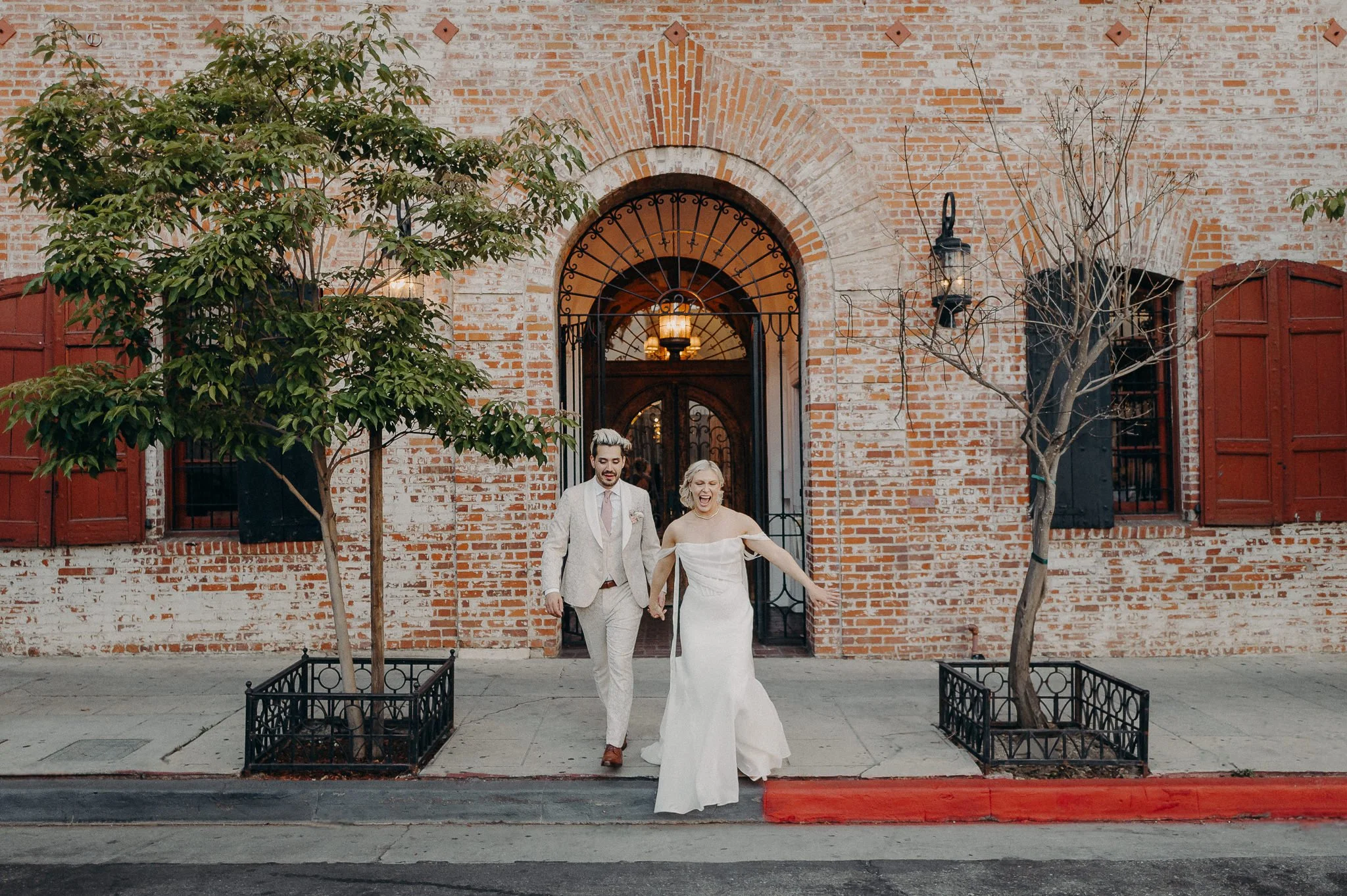 queer wedding photographers in los angeles - lgbtq+ wedding - carondelet wedding - itlaphoto.com-79.jpg