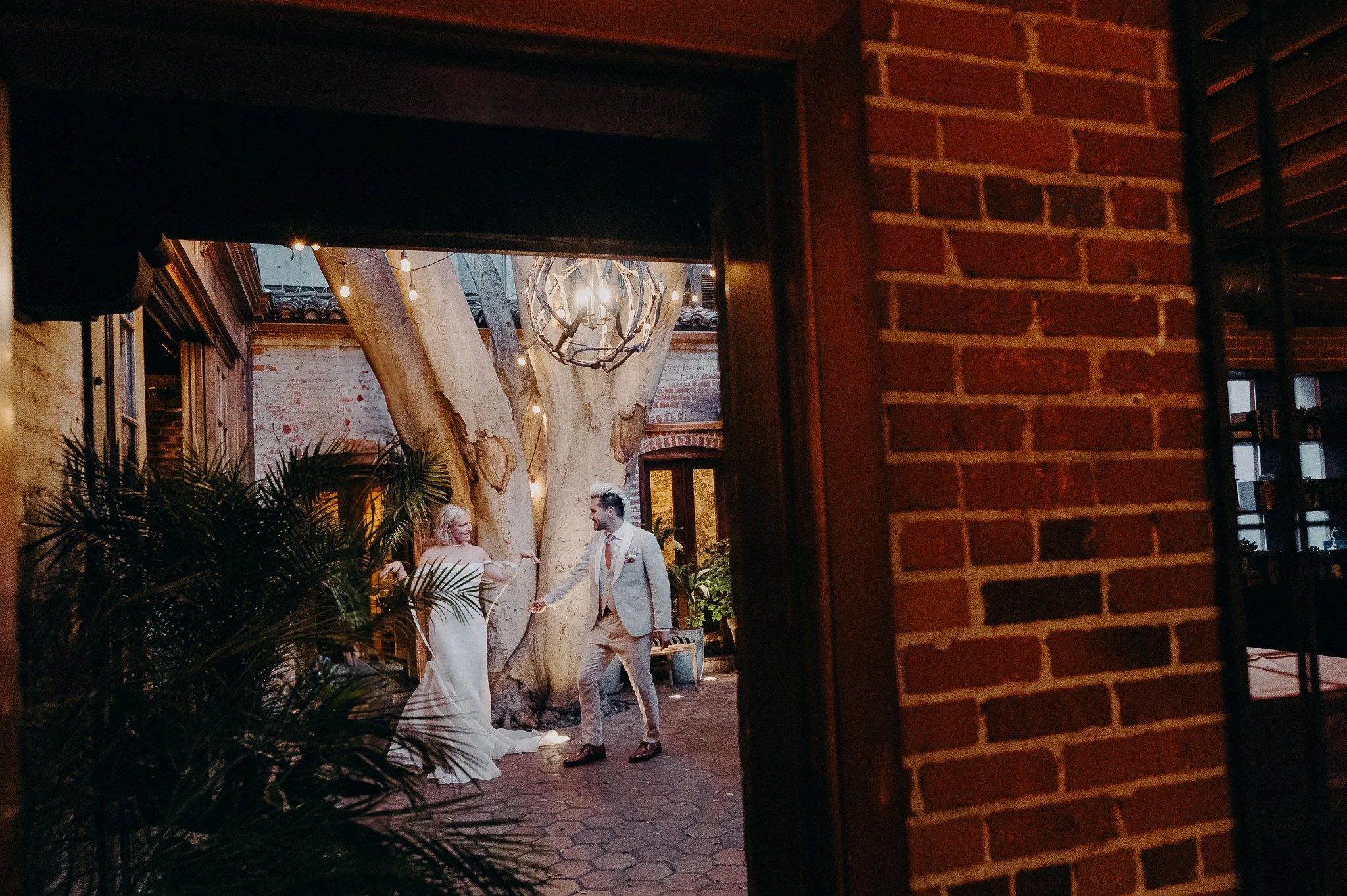 queer wedding photographers in los angeles - lgbtq+ wedding - carondelet wedding - itlaphoto.com-94.jpg