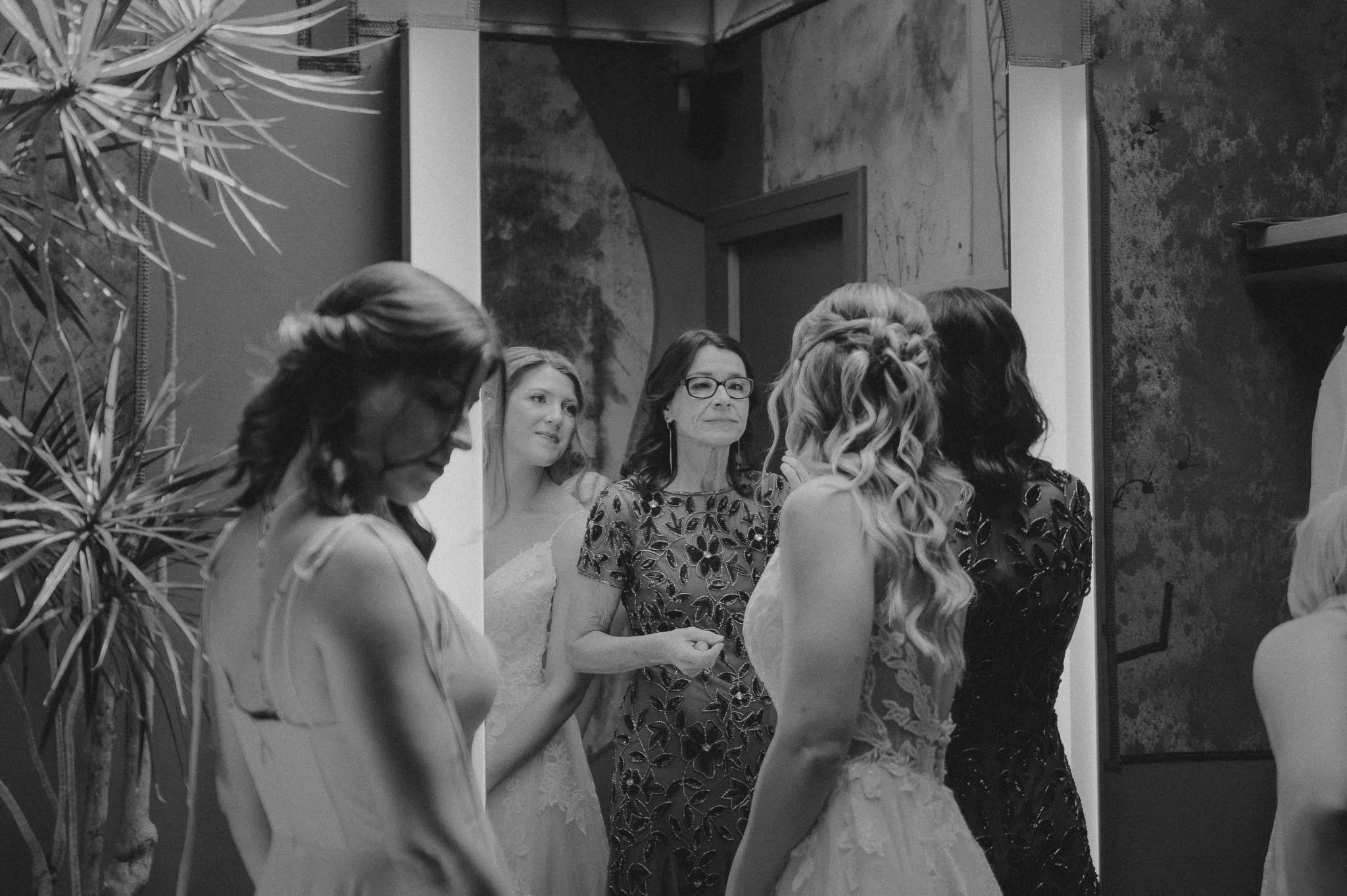 lgbtqia+ wedding photographers in LA - los angeles queer wedding photo - valentine dtla venue - itlaphoto.com--7.jpg