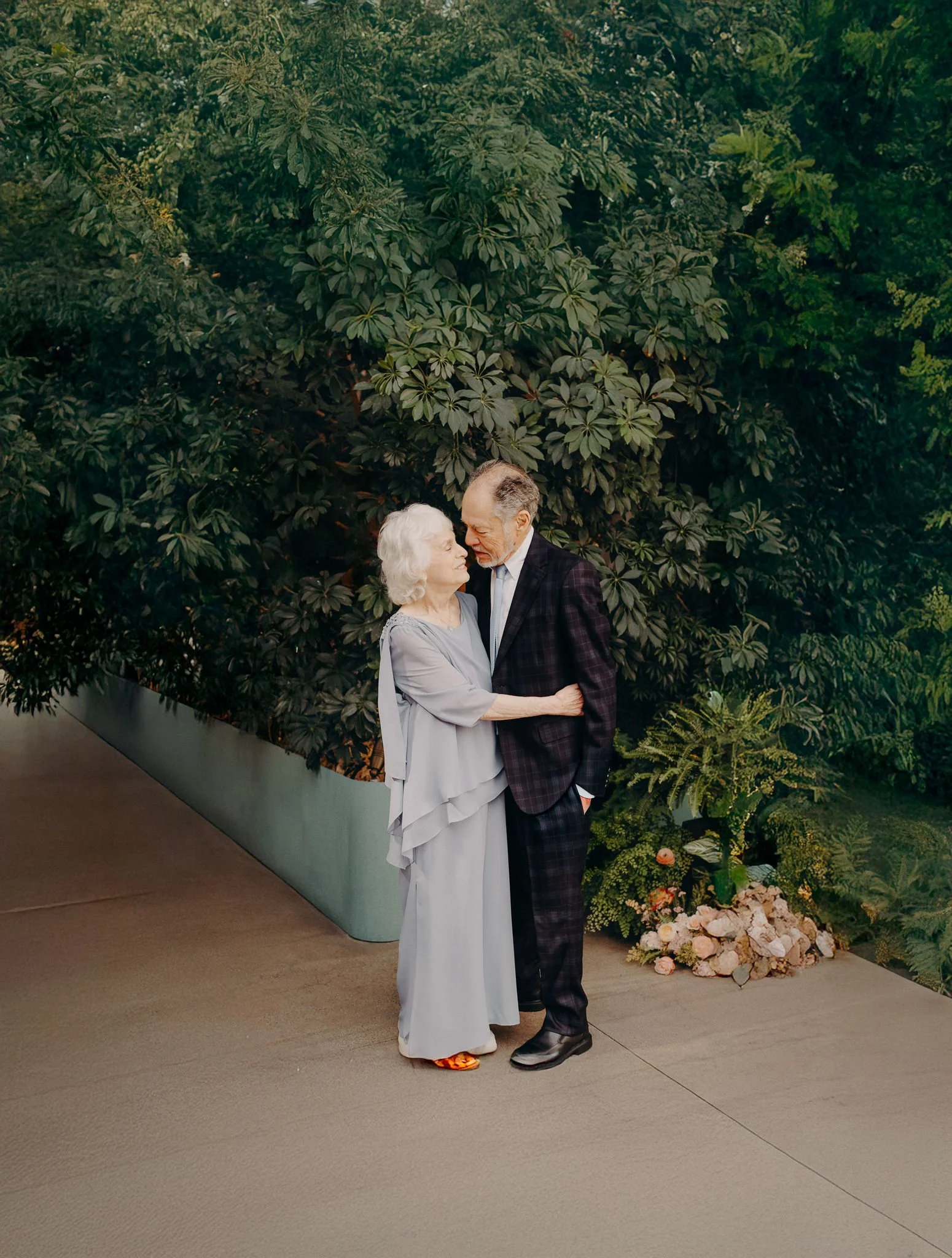 lgbtqia+ wedding photographers in LA - los angeles queer wedding photo - valentine dtla venue - itlaphoto.com--48.jpg