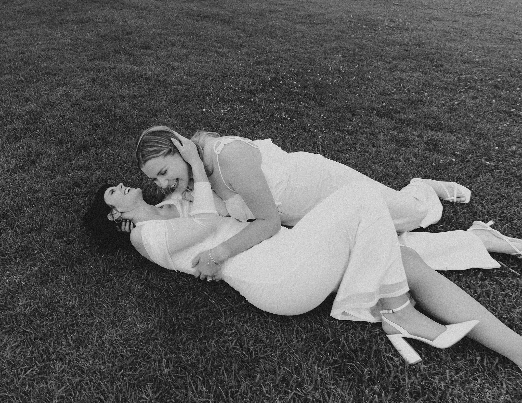 engagementphotos-julia+marissa-itlaphoto.com-413.jpg
