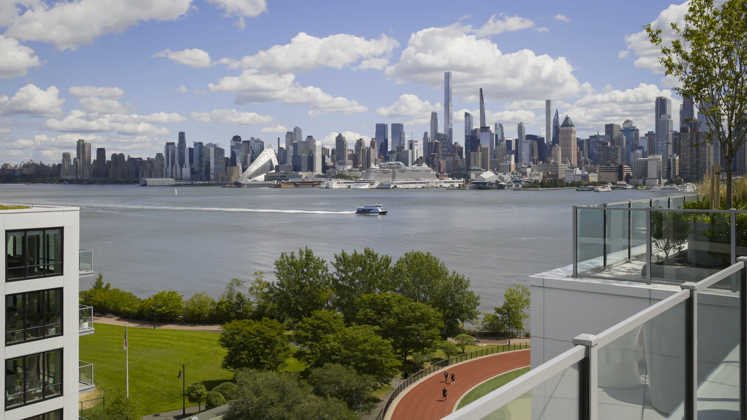 Port Imperial Edit 2.00_01_18_20.Still037.JPG