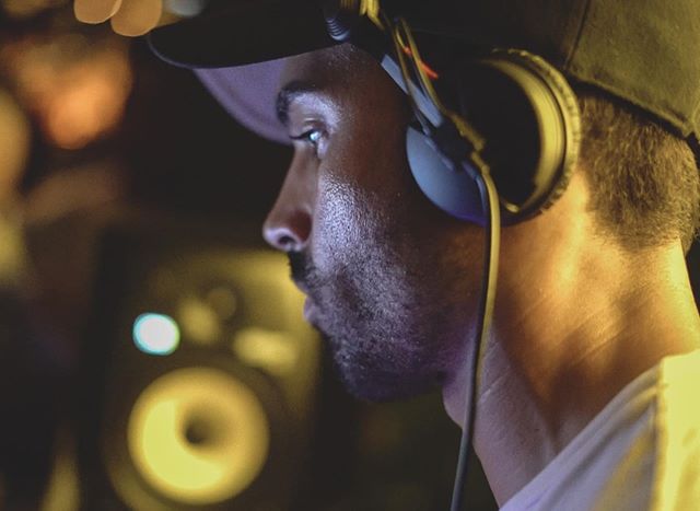 New episode of 'Outside The Box' 108 is about to air live at the top of the hour in London (7pm there time) and later tonight in Los Angeles (7pm pst). BIG SHOW tonight. In the 1st hour of the show I had the opportunity to sit down with talent DJ/Pro