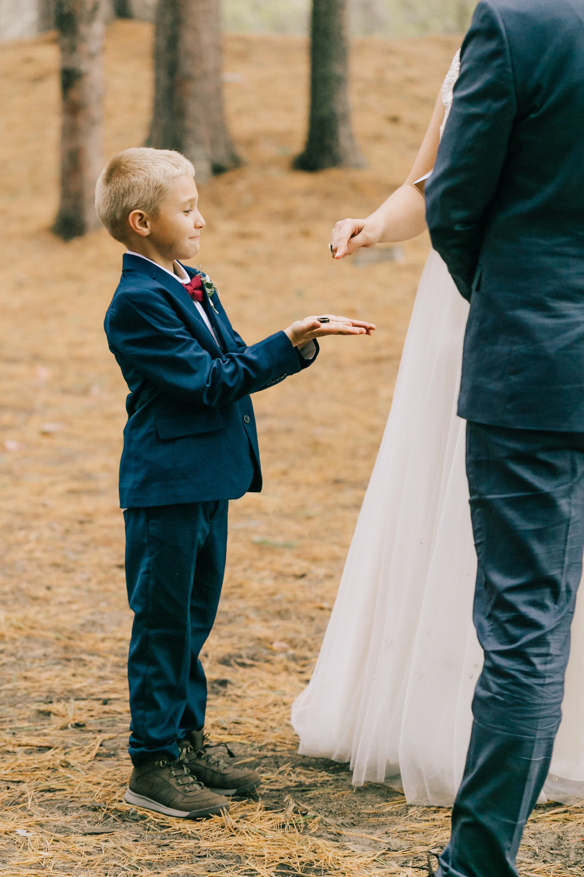  Ready with the rings. 