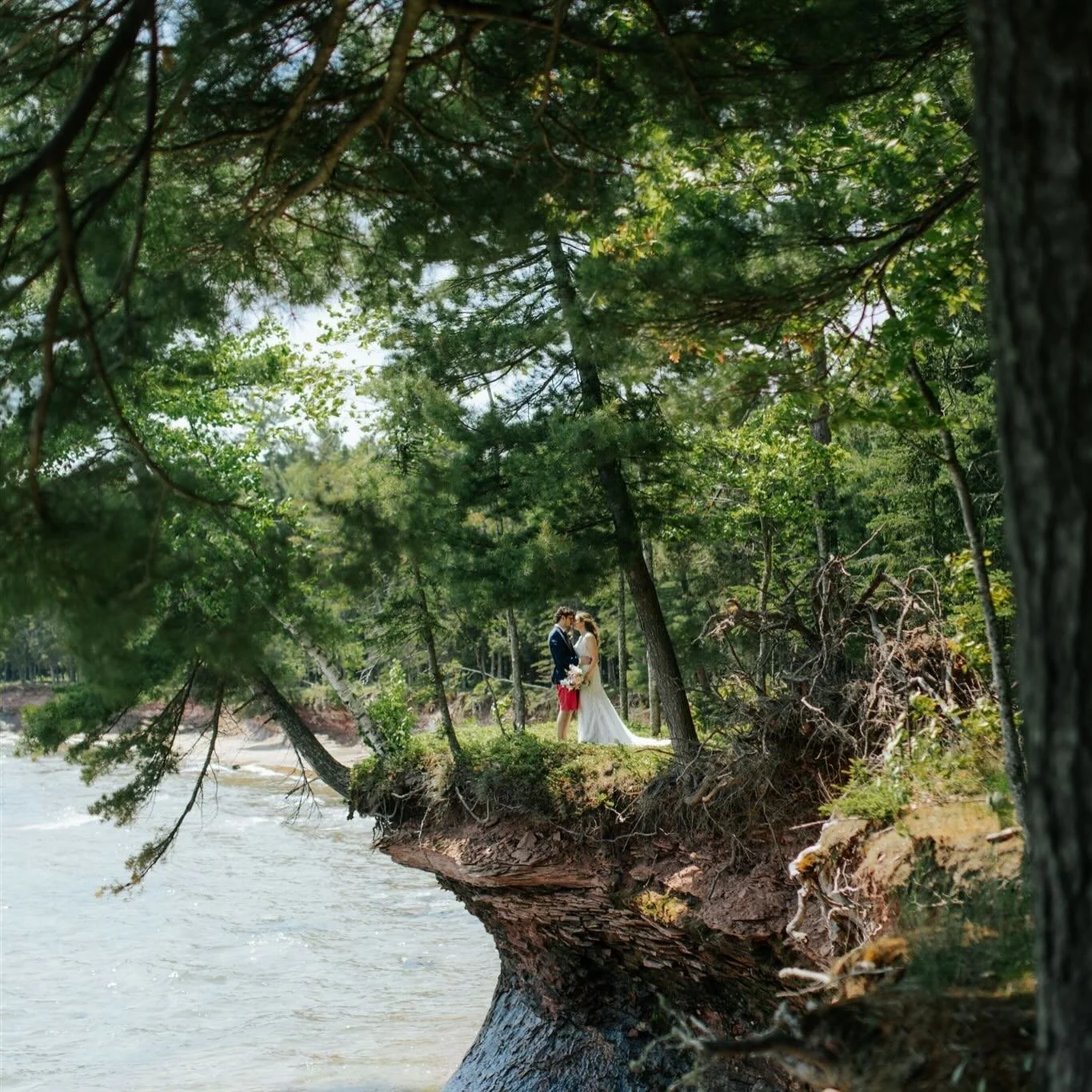 Dreaming of UP summers + Marquette elopements 🫶🏼

P.s. always include your dog