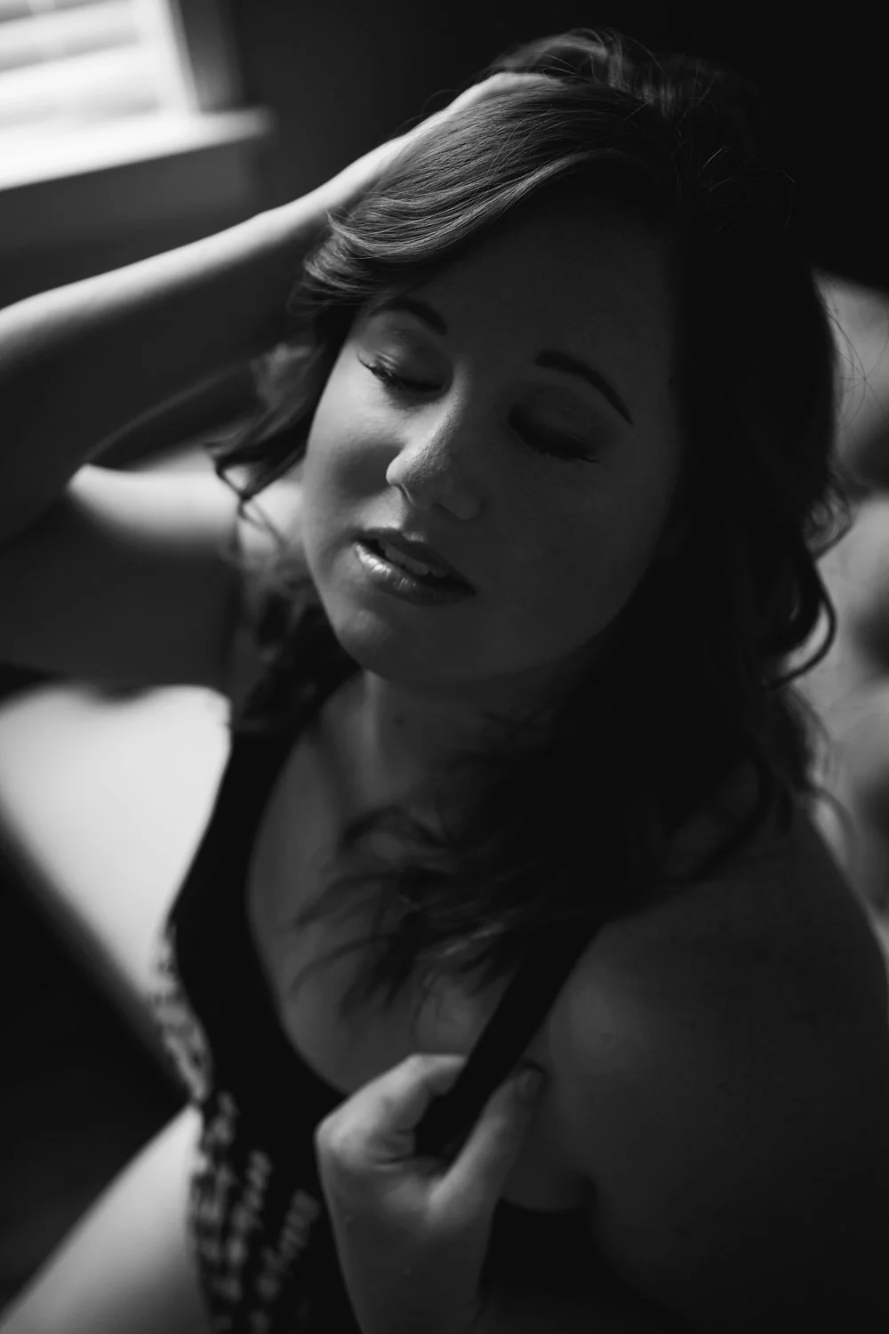 Natural eye/lip makeup boudoir shot