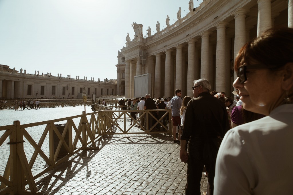 The line for St. Peter's Basilic