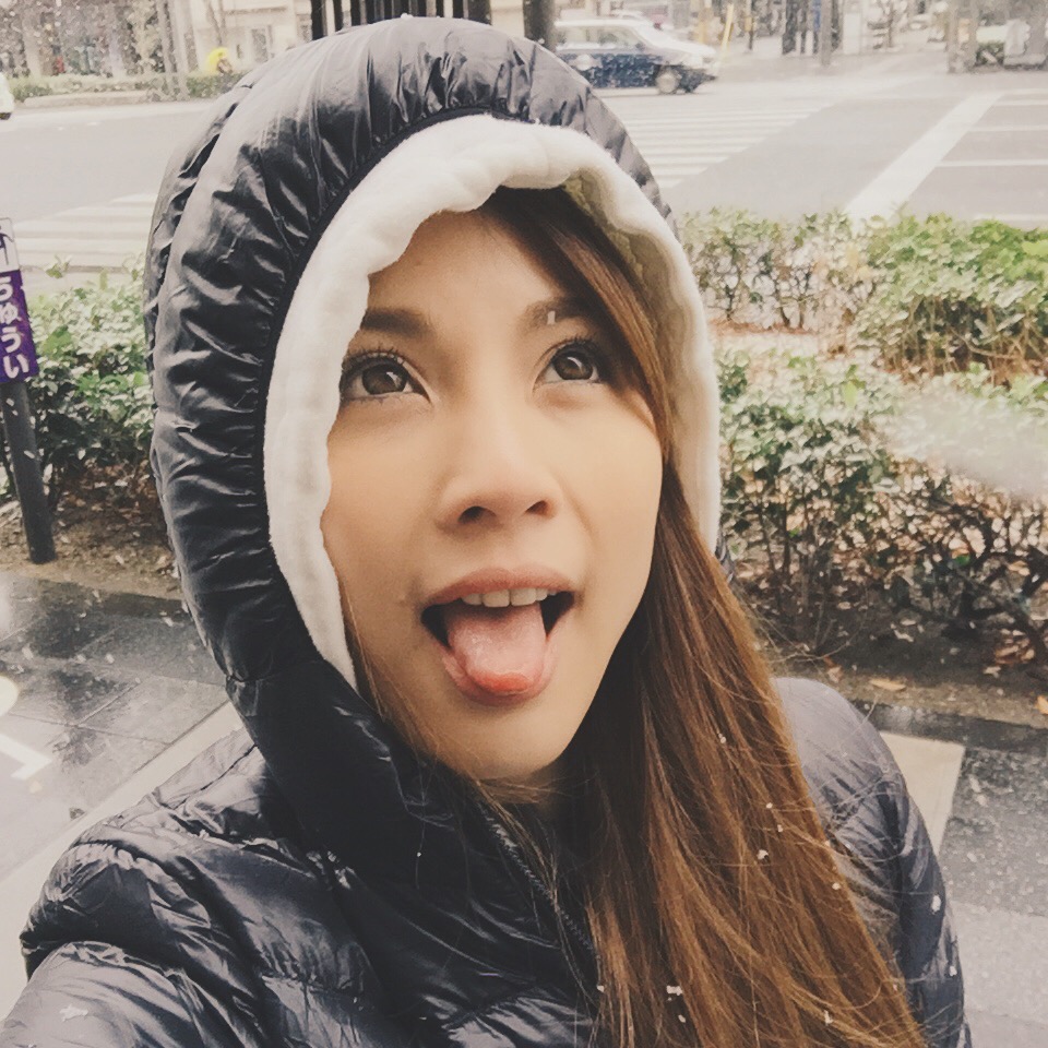 Snowfall licking